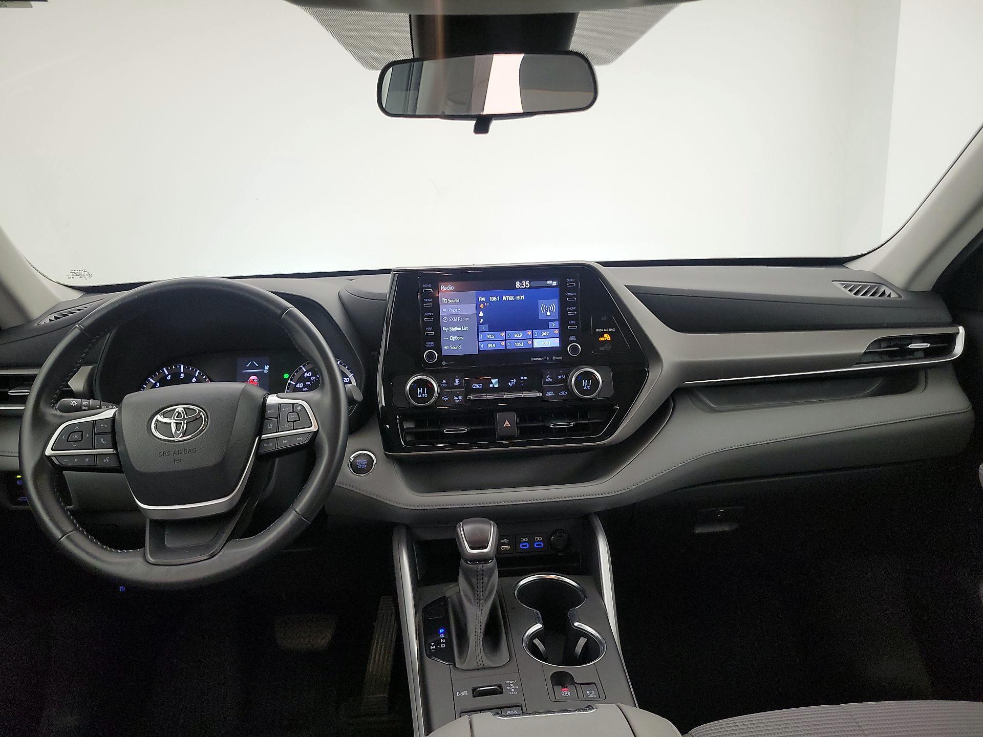 Thumbnail: 2022 Toyota Highlander - 9