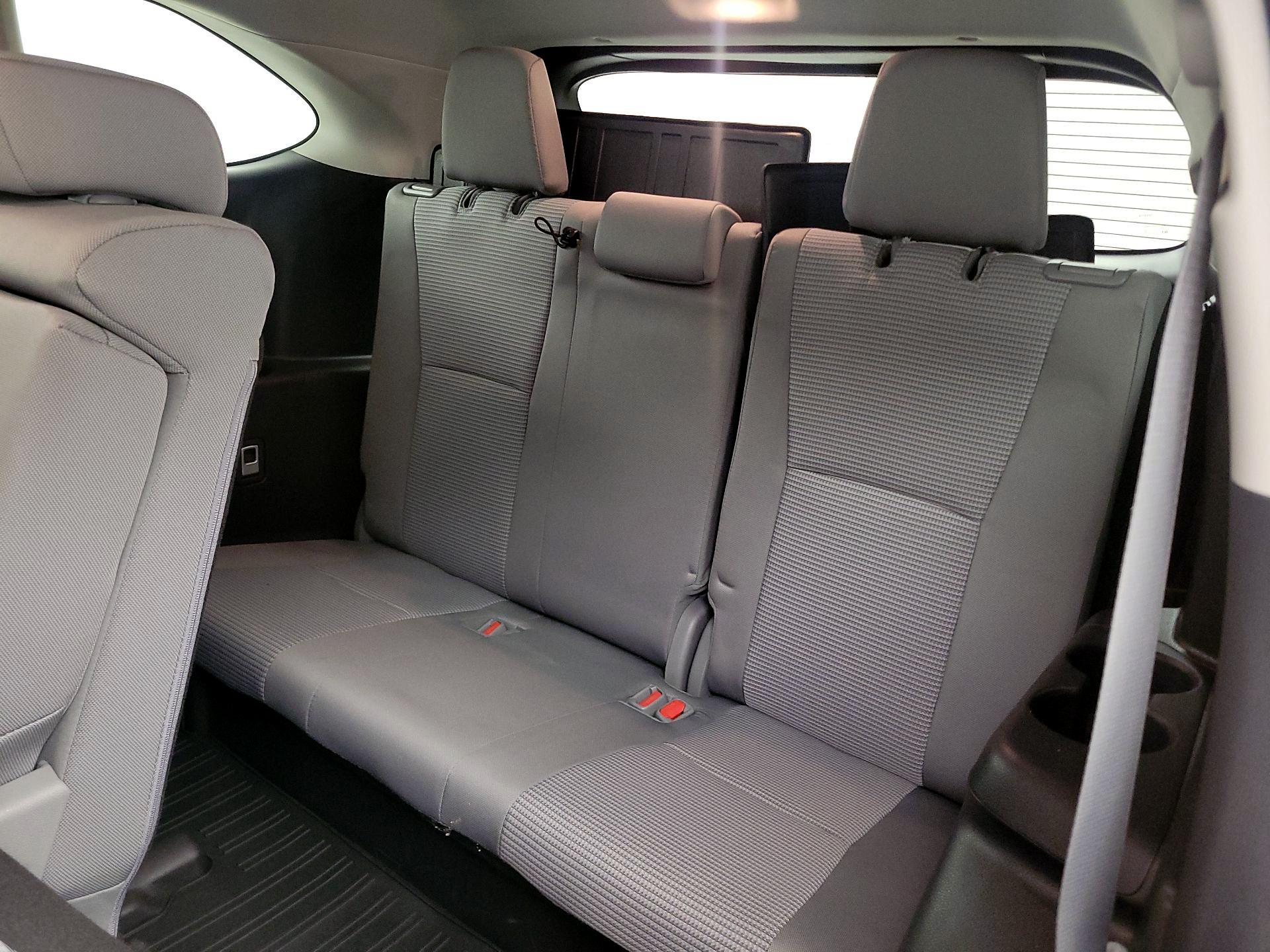 Thumbnail: 2022 Toyota Highlander - 20