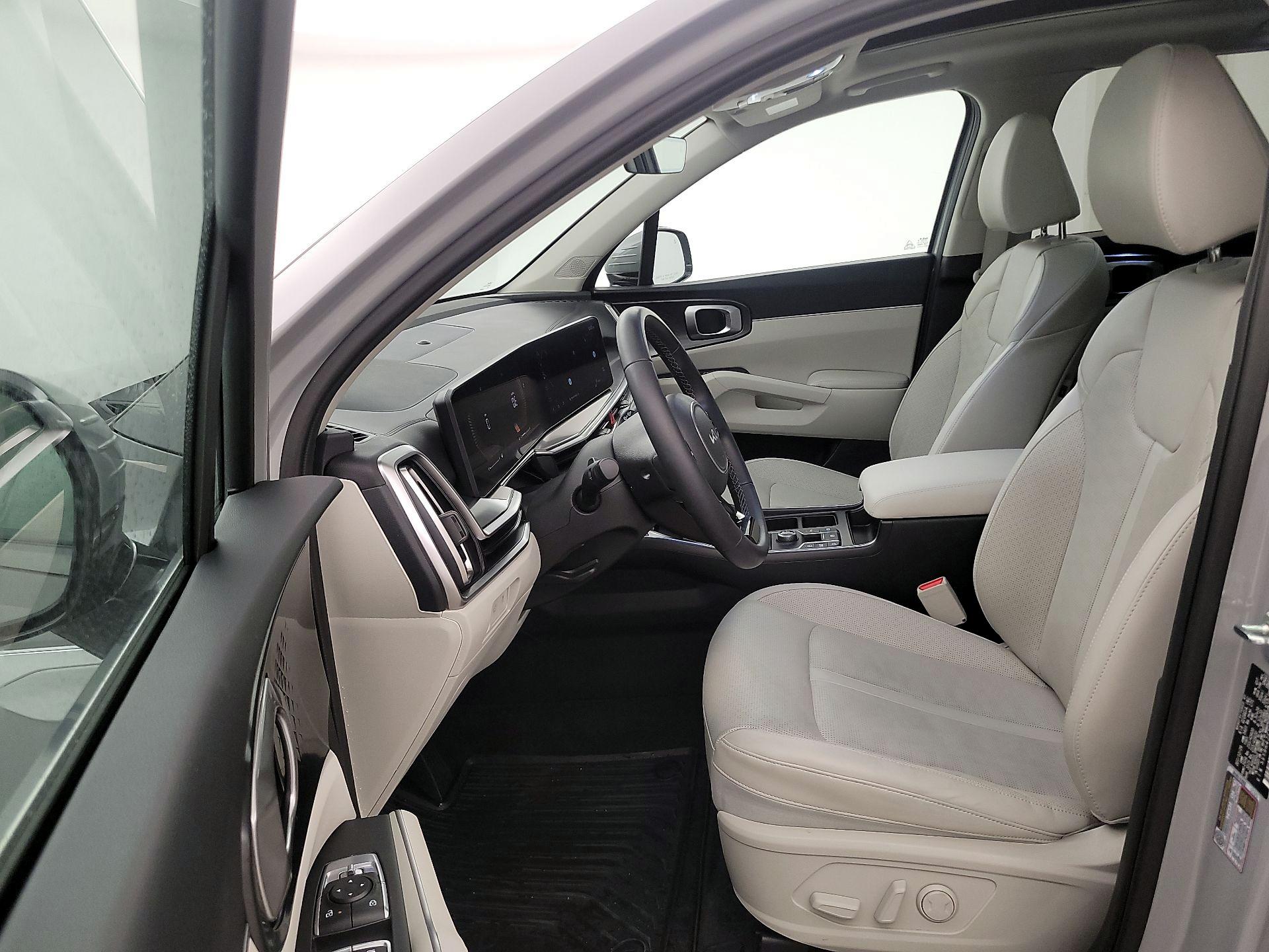 Thumbnail: 2025 Kia Sorento - 11