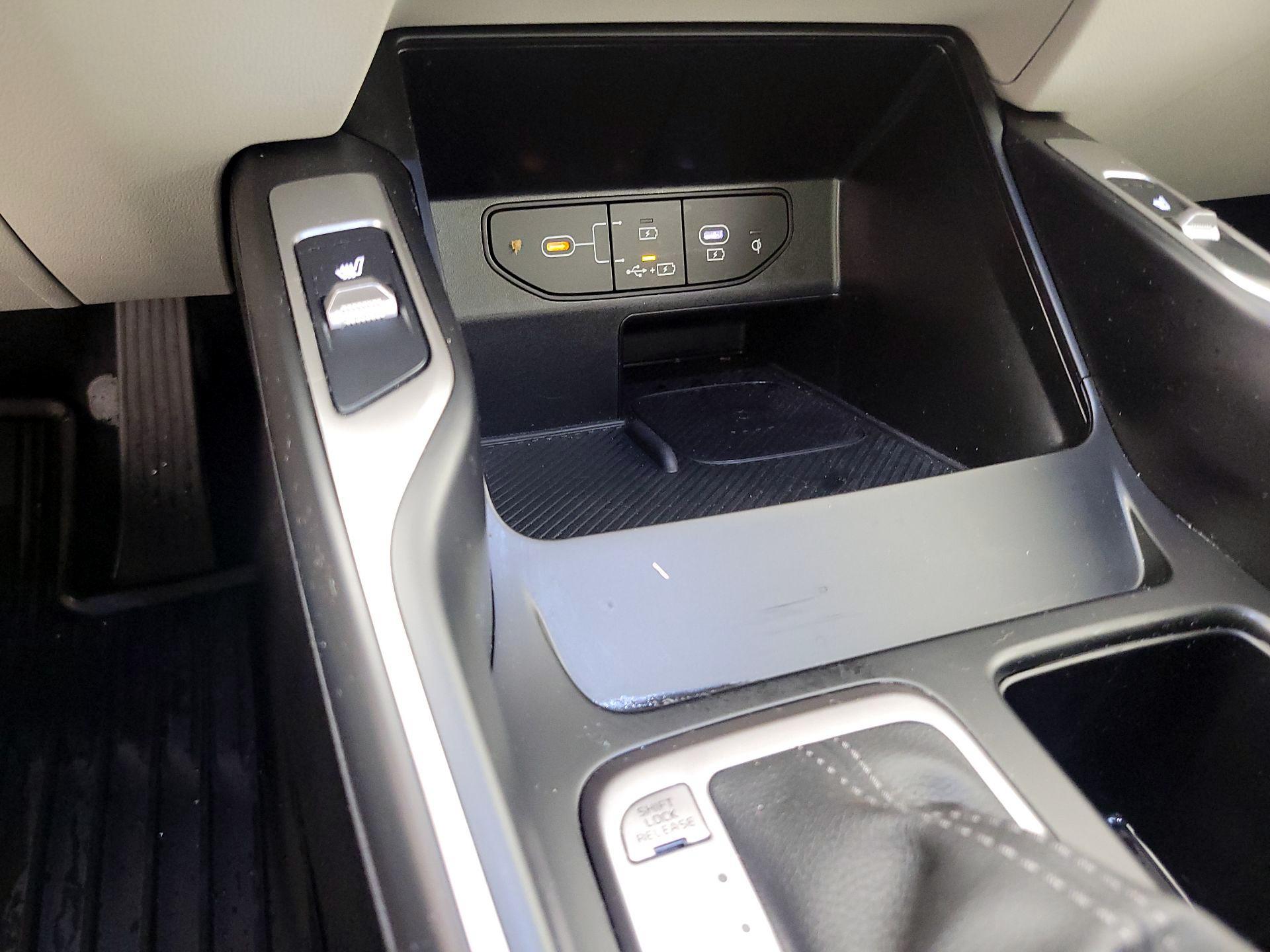 Thumbnail: 2025 Kia Sorento - 19