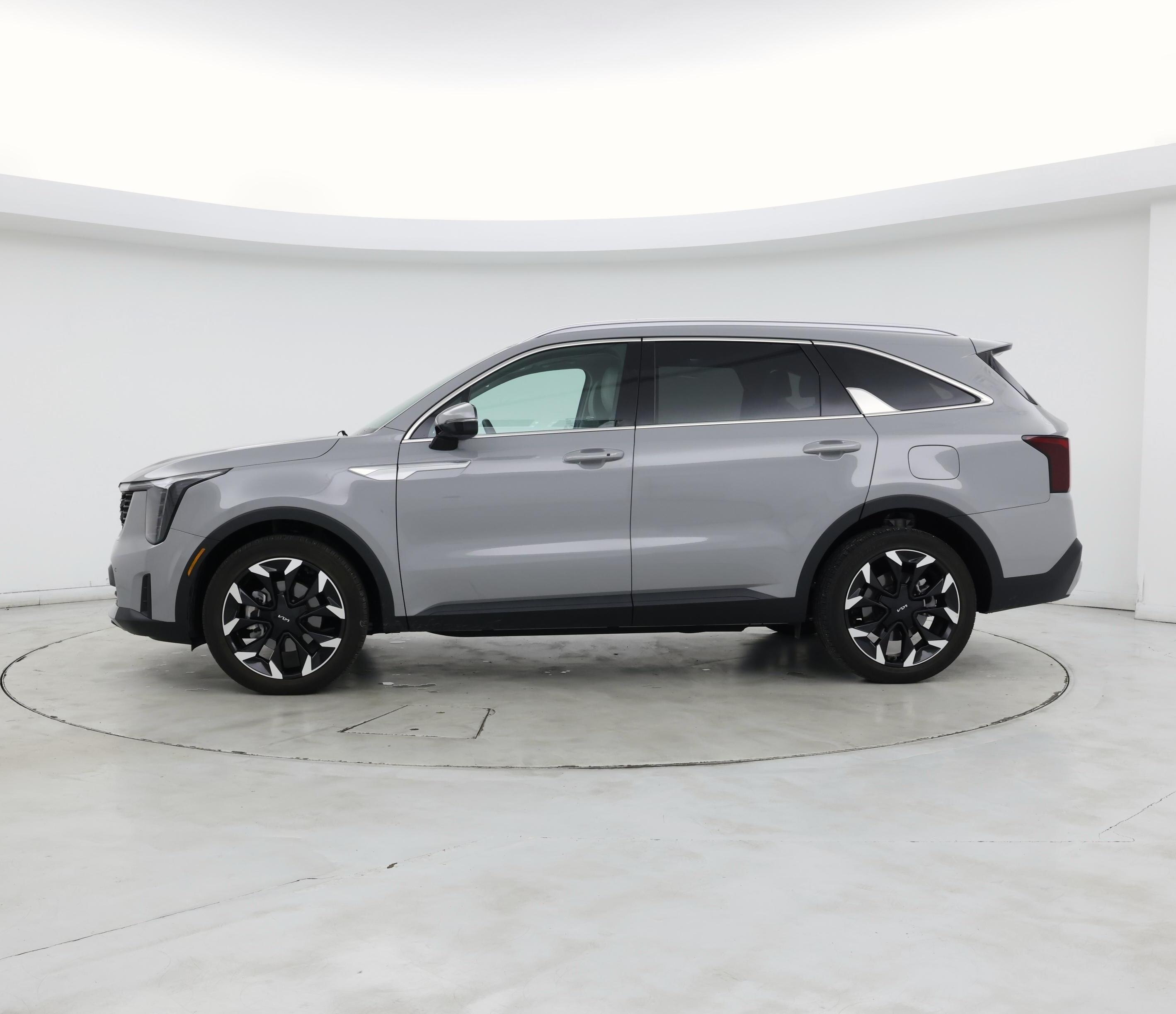 Thumbnail: 2025 Kia Sorento - 3