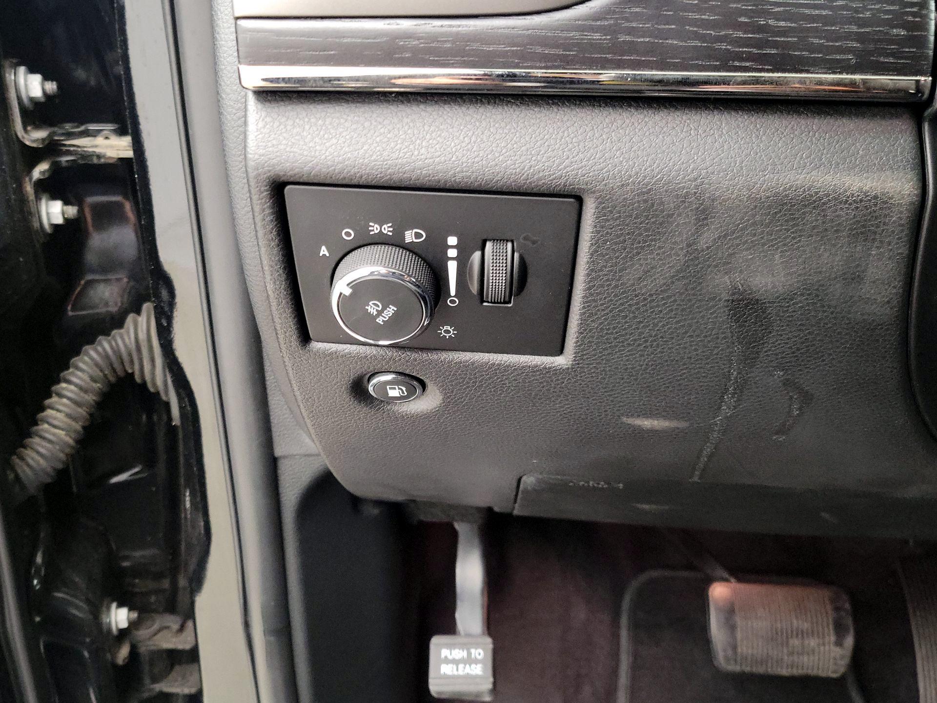 Thumbnail: 2018 Jeep Grand Cherokee - 13