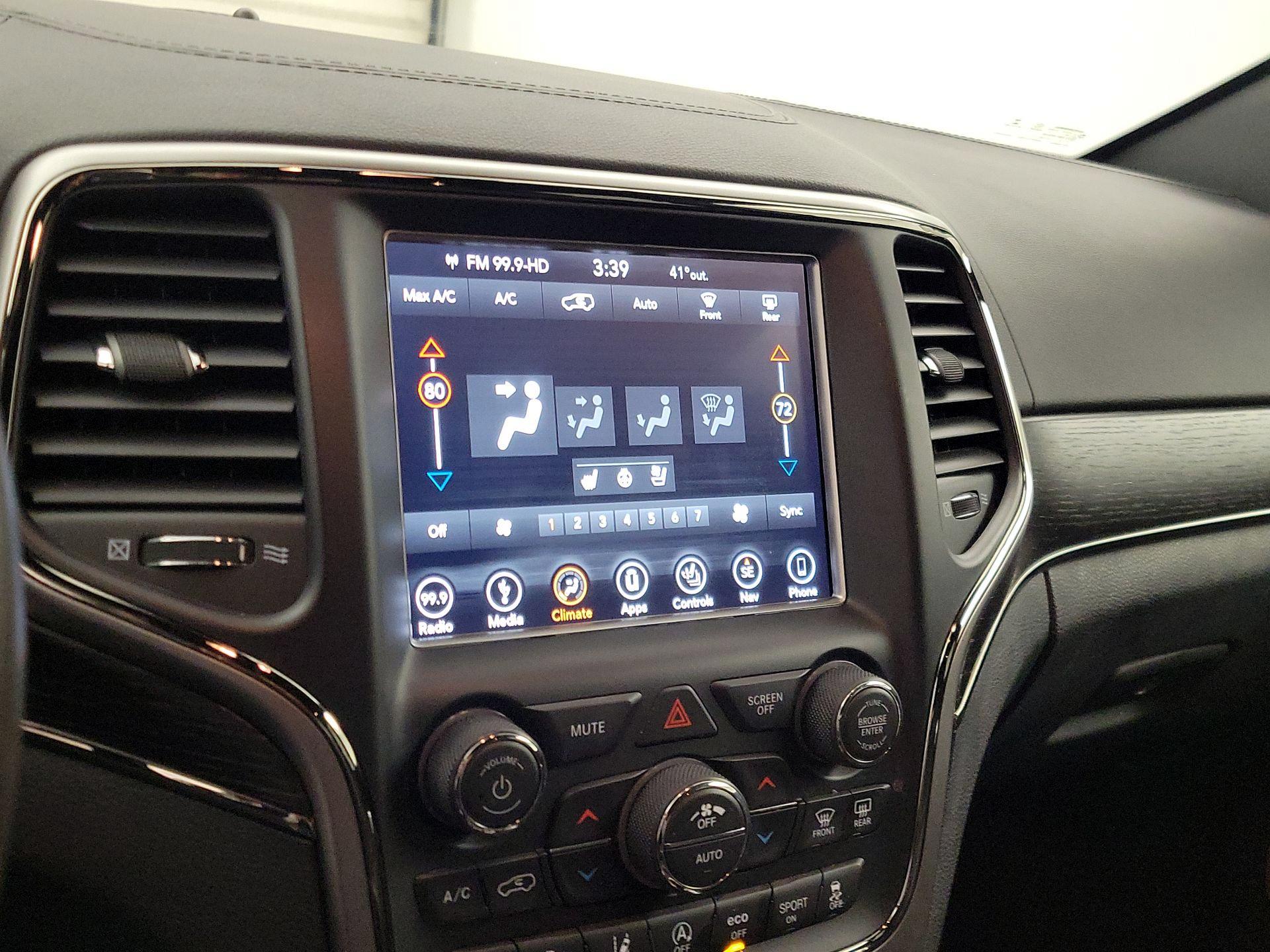 Thumbnail: 2018 Jeep Grand Cherokee - 16