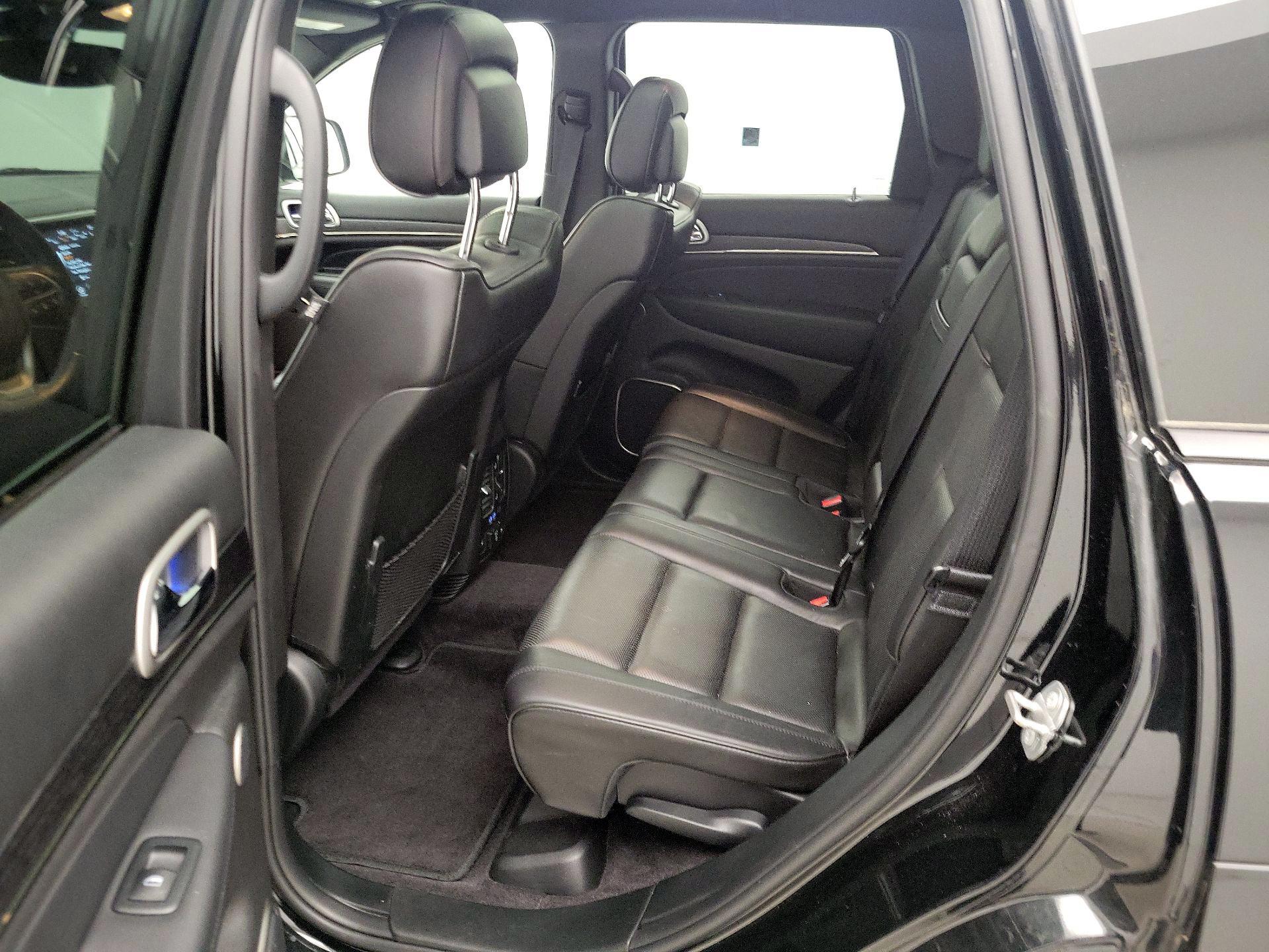 Thumbnail: 2018 Jeep Grand Cherokee - 20