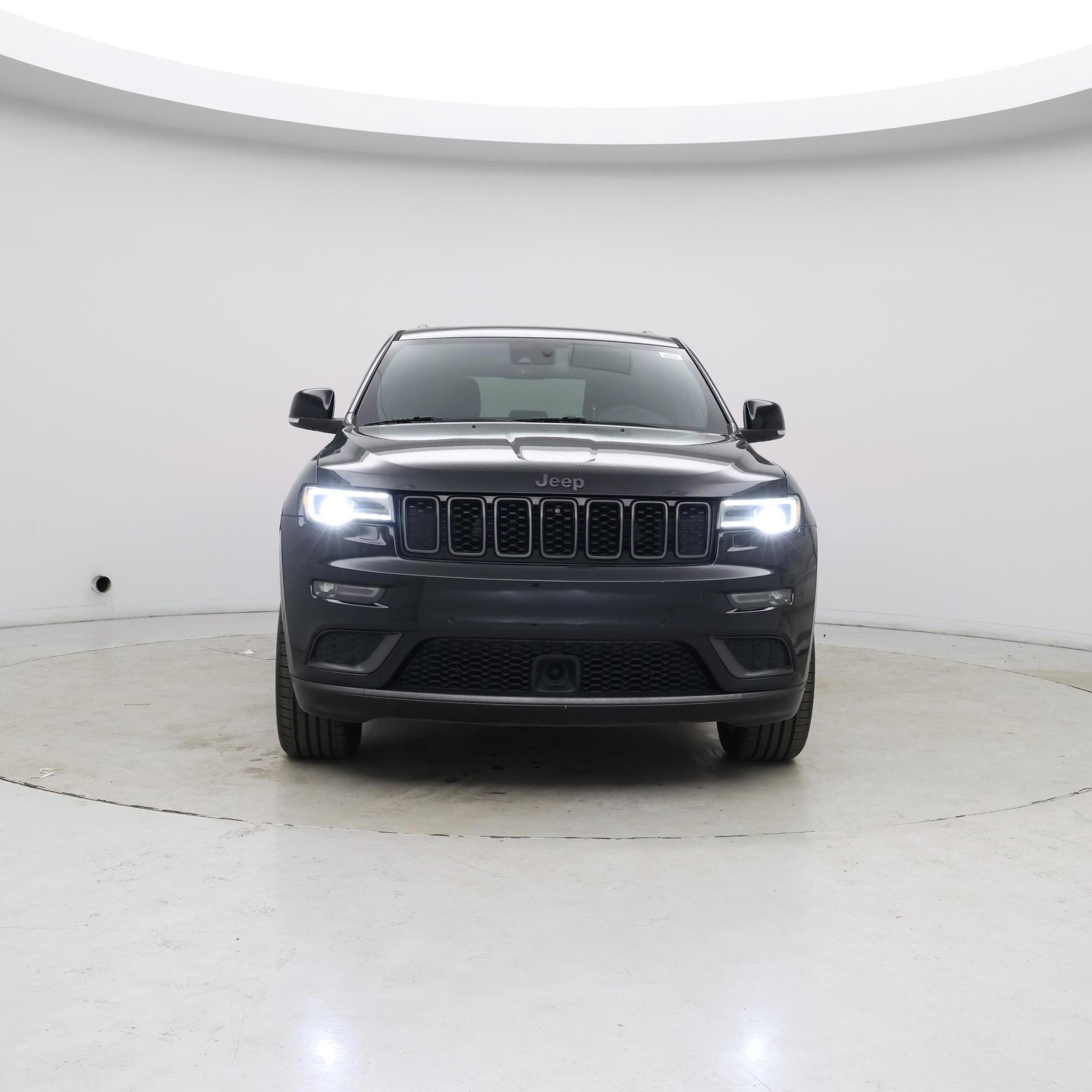 Thumbnail: 2018 Jeep Grand Cherokee - 5