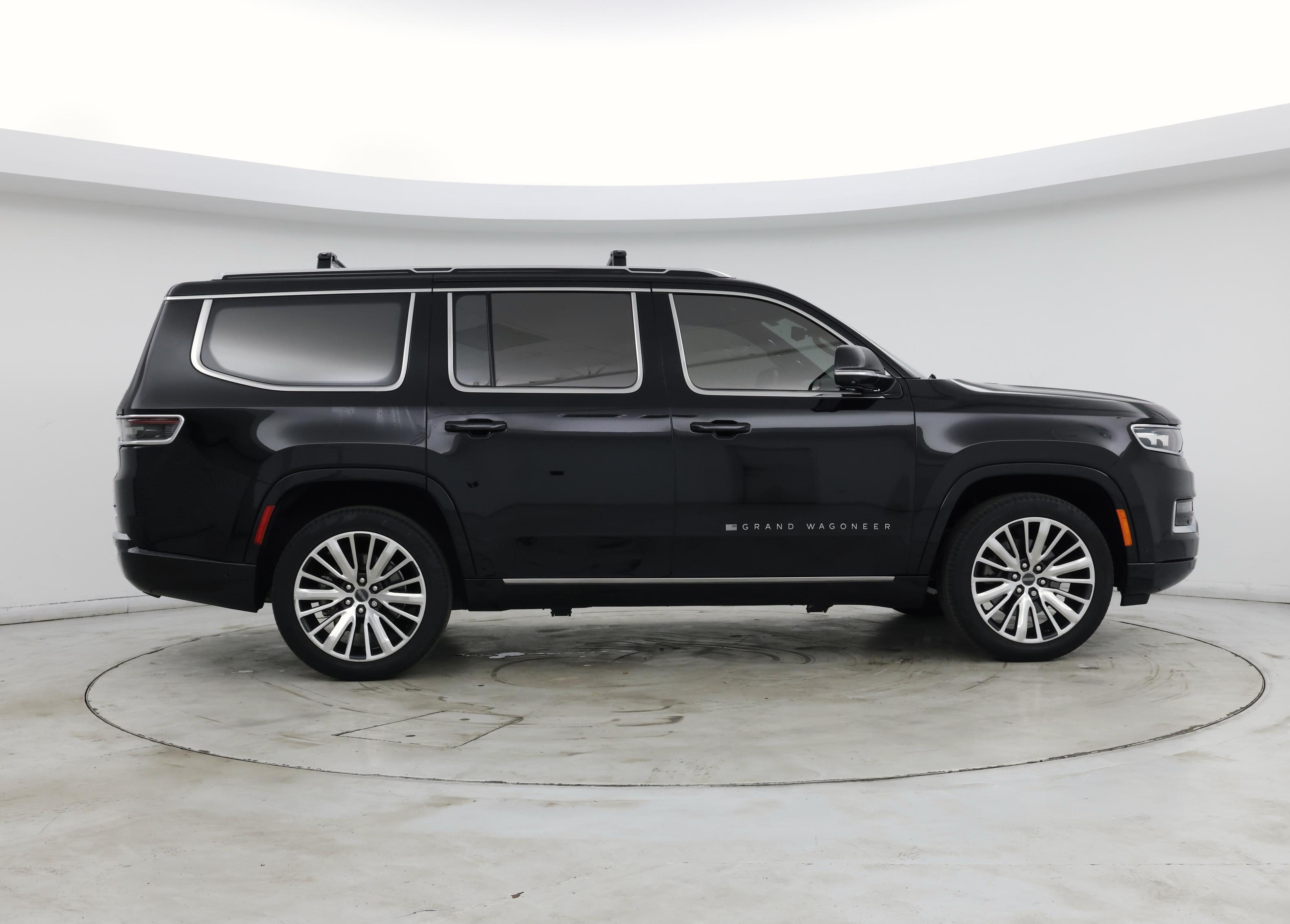 Thumbnail: 2023 Jeep Grand Wagoneer - 7