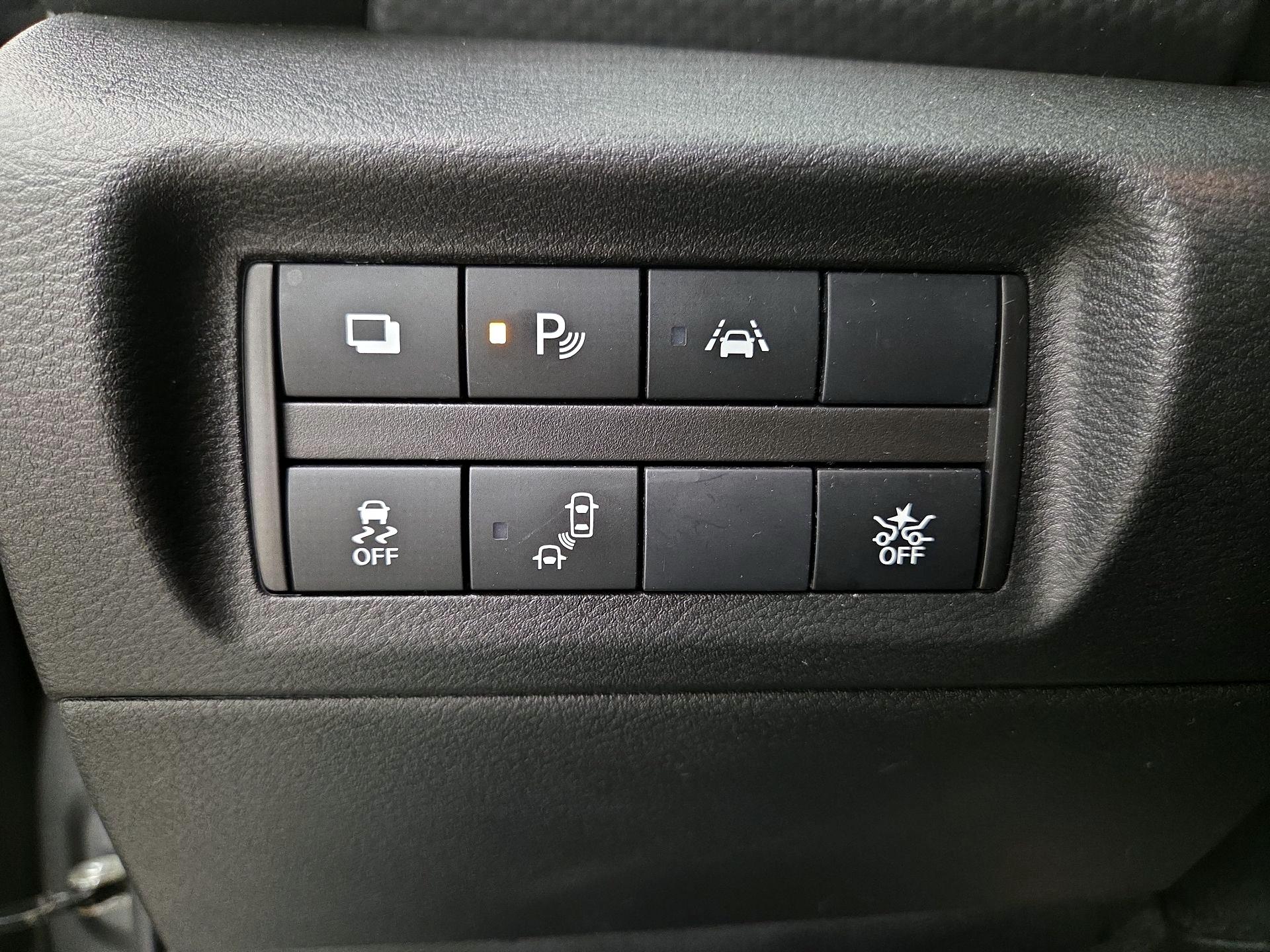 Thumbnail: 2023 Nissan Kicks - 13