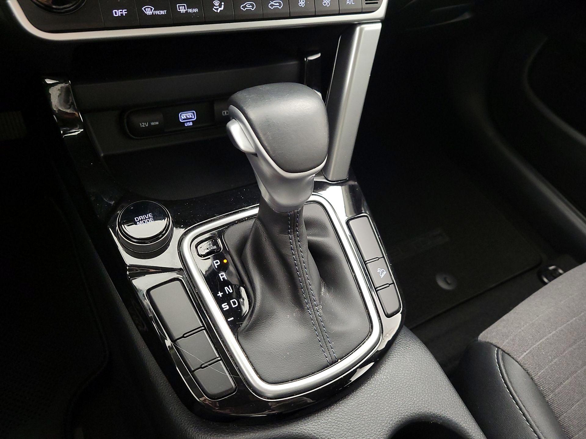 Thumbnail: 2023 Kia Seltos - 16