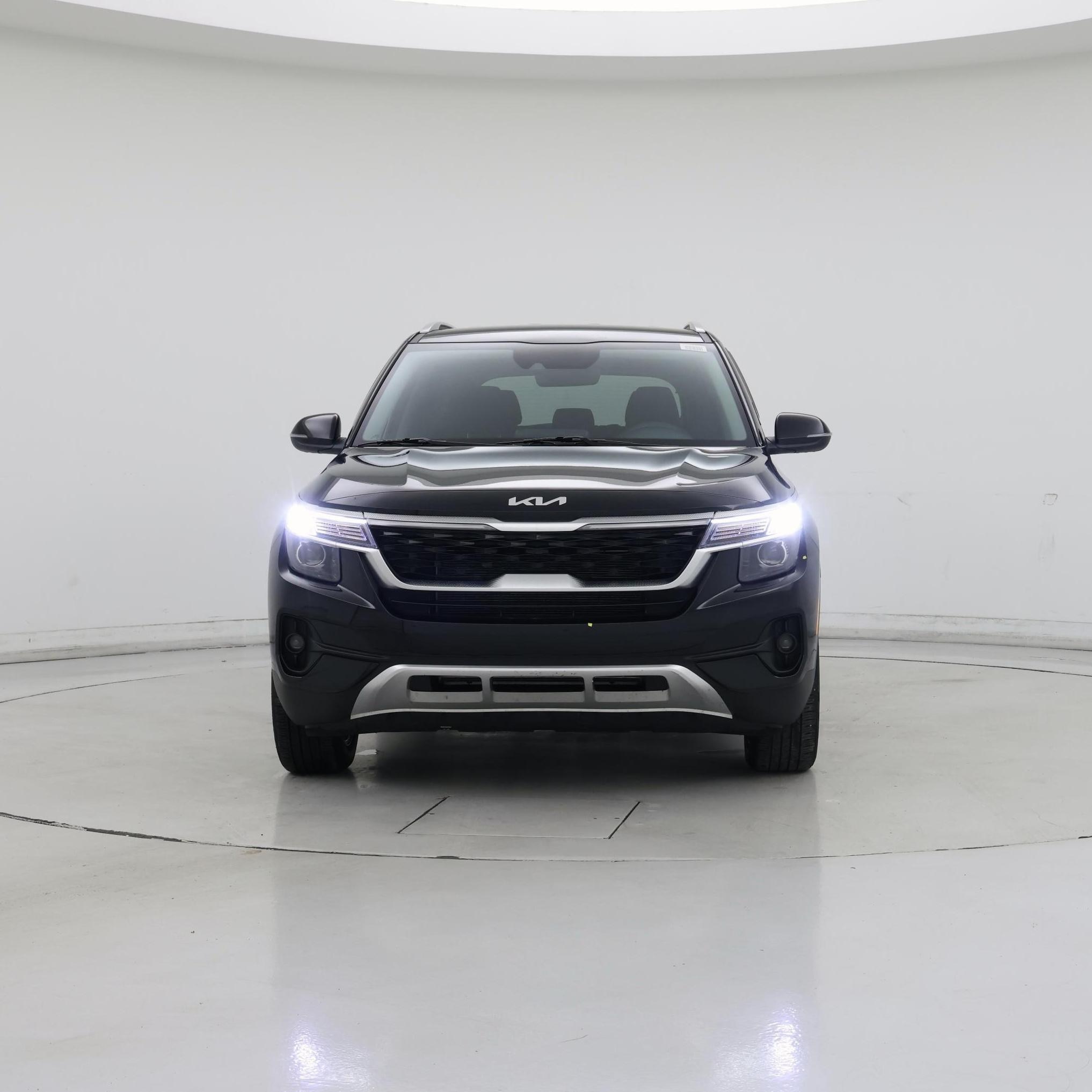 Thumbnail: 2023 Kia Seltos - 5