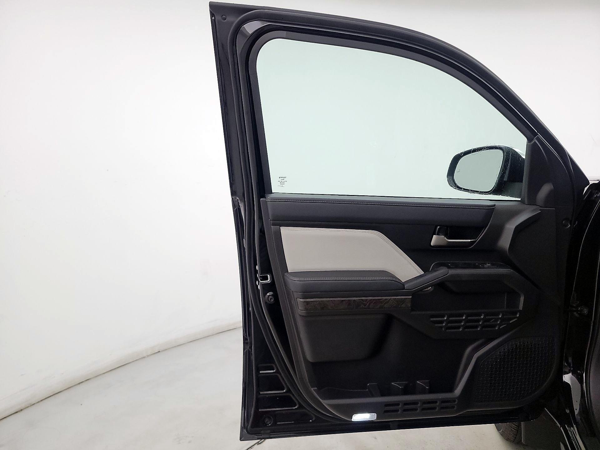 Thumbnail: 2025 Toyota Tacoma - 12