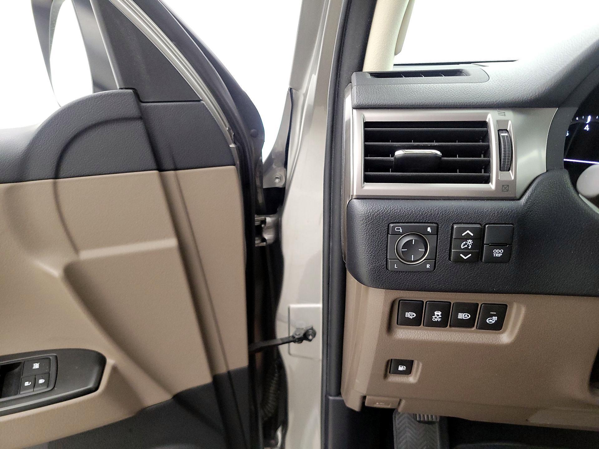 Thumbnail: 2022 Lexus GX - 13