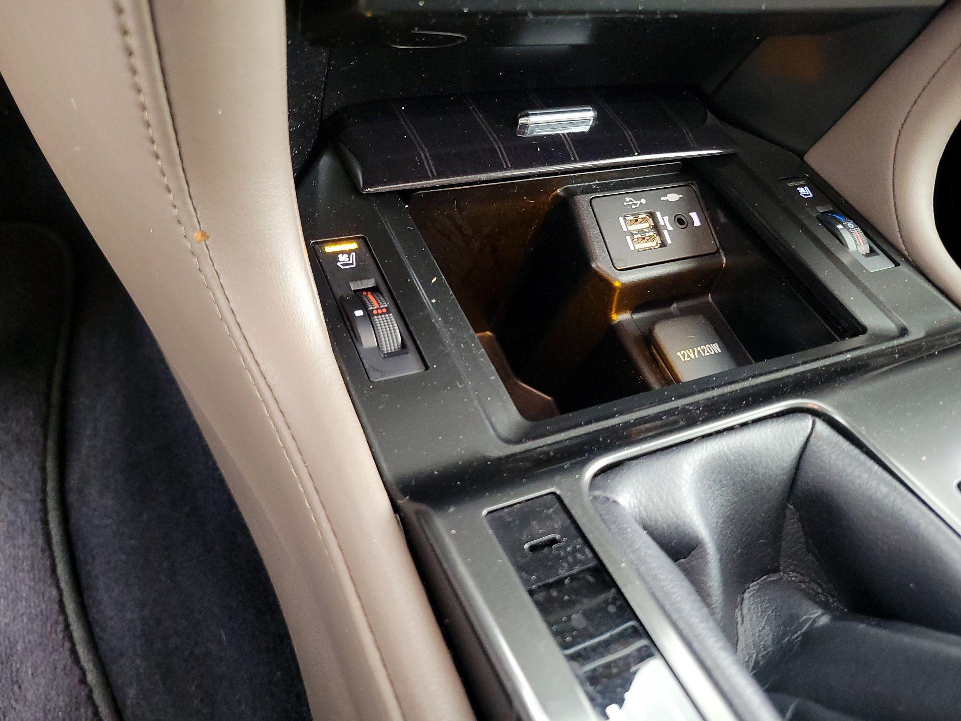 Thumbnail: 2022 Lexus GX - 19