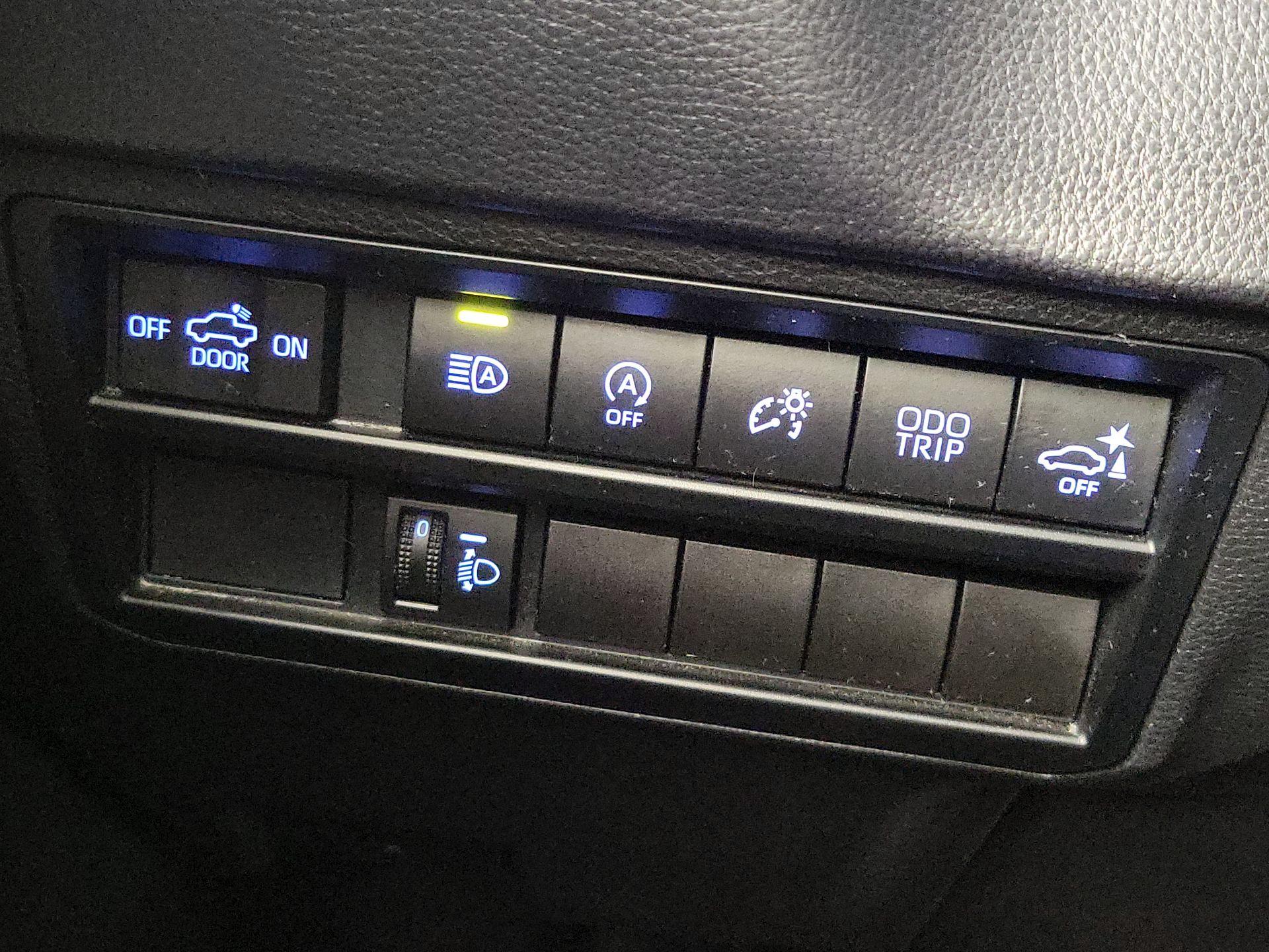 Thumbnail: 2023 Toyota Tundra - 13