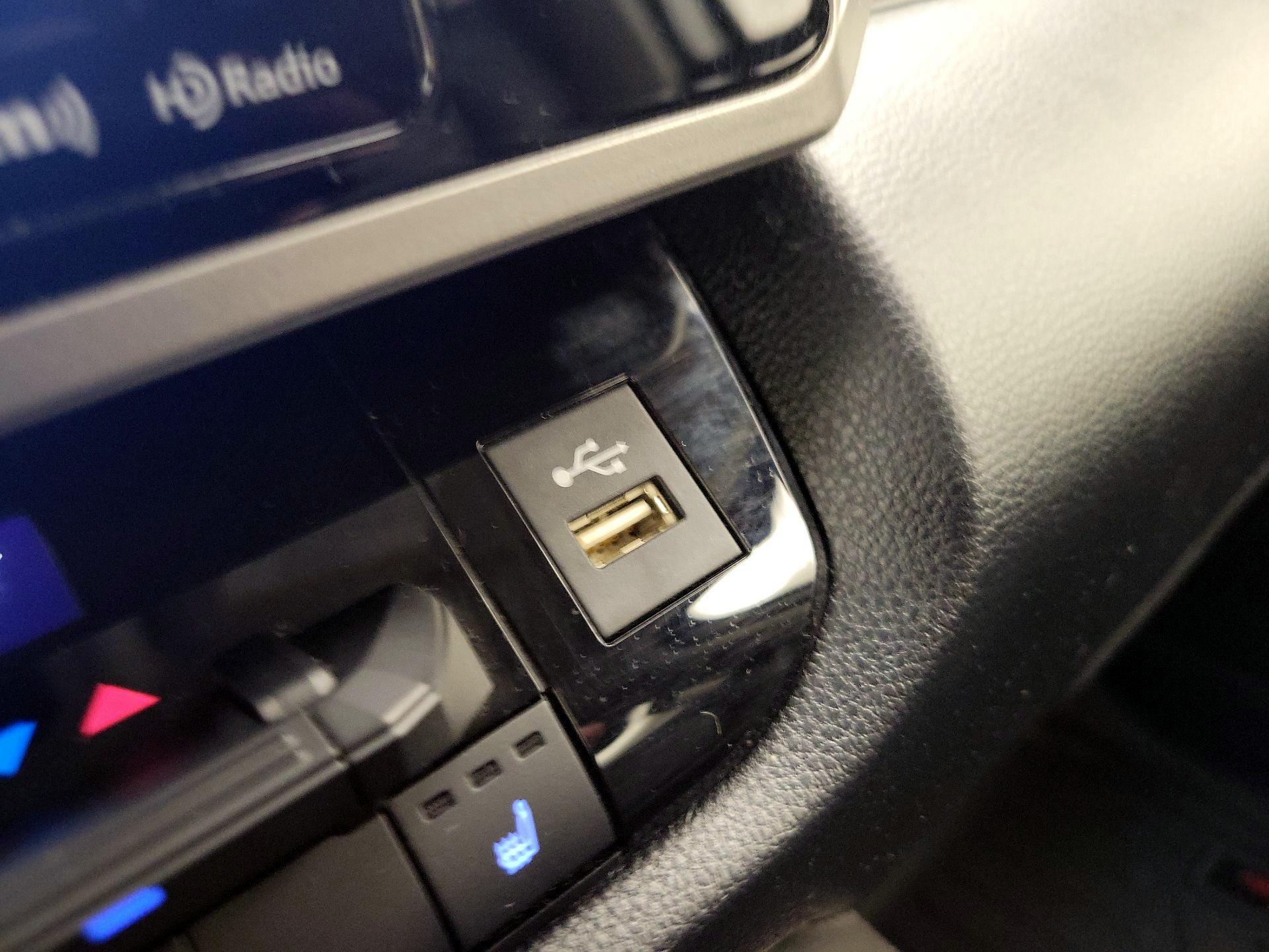 Thumbnail: 2023 Toyota Tundra - 18