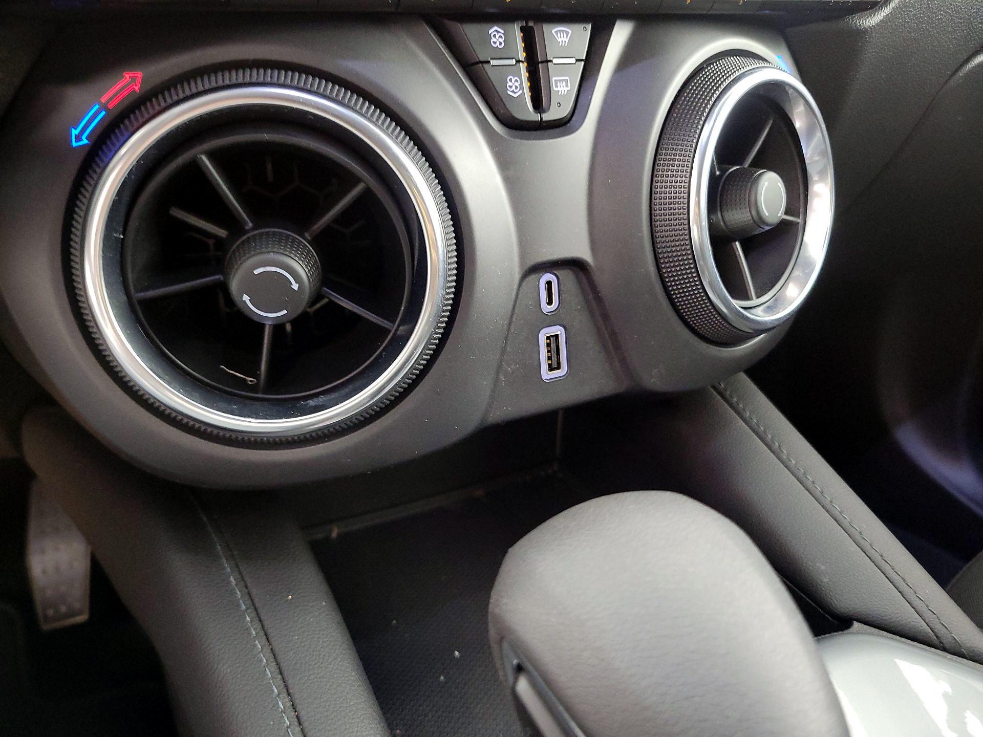 Thumbnail: 2021 Chevrolet Blazer - 18