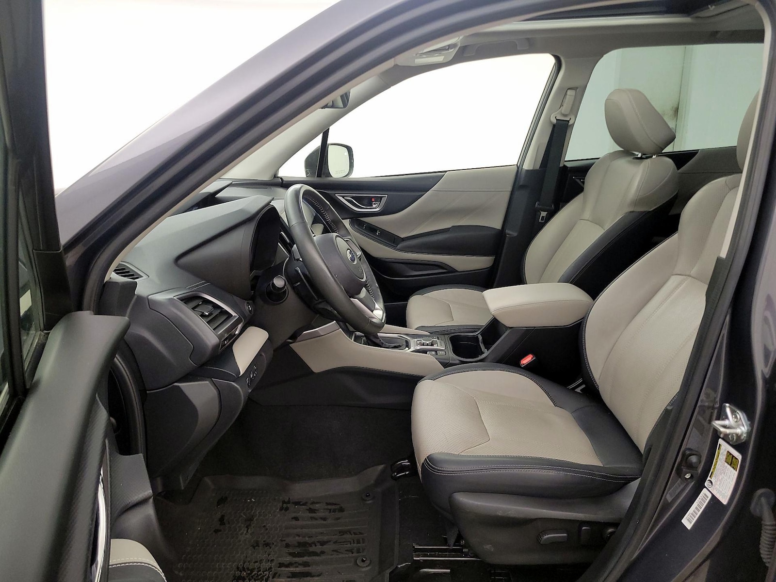 2023 Subaru Forester Limited - Photo 12