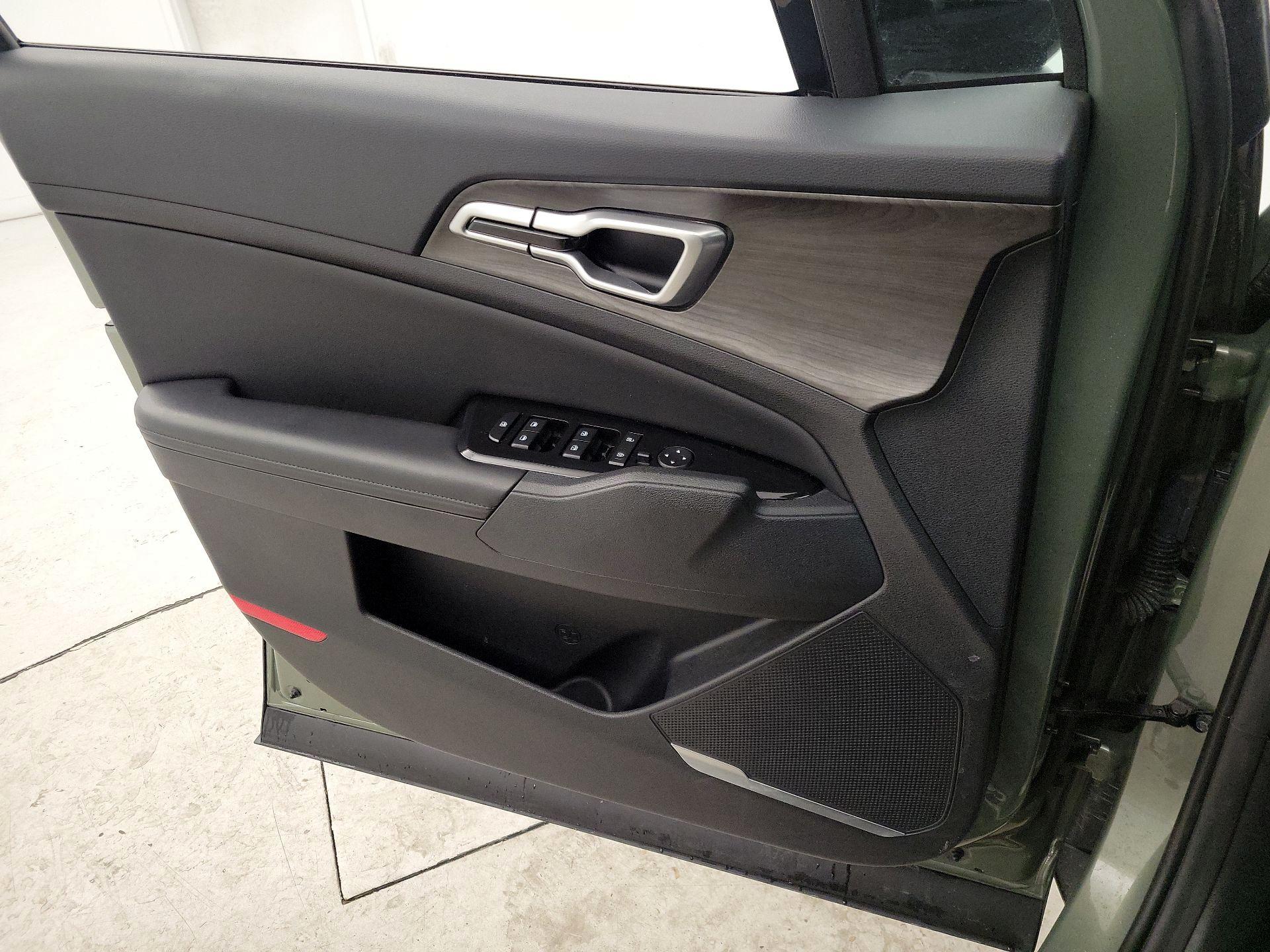 Thumbnail: 2024 Kia Sportage - 12