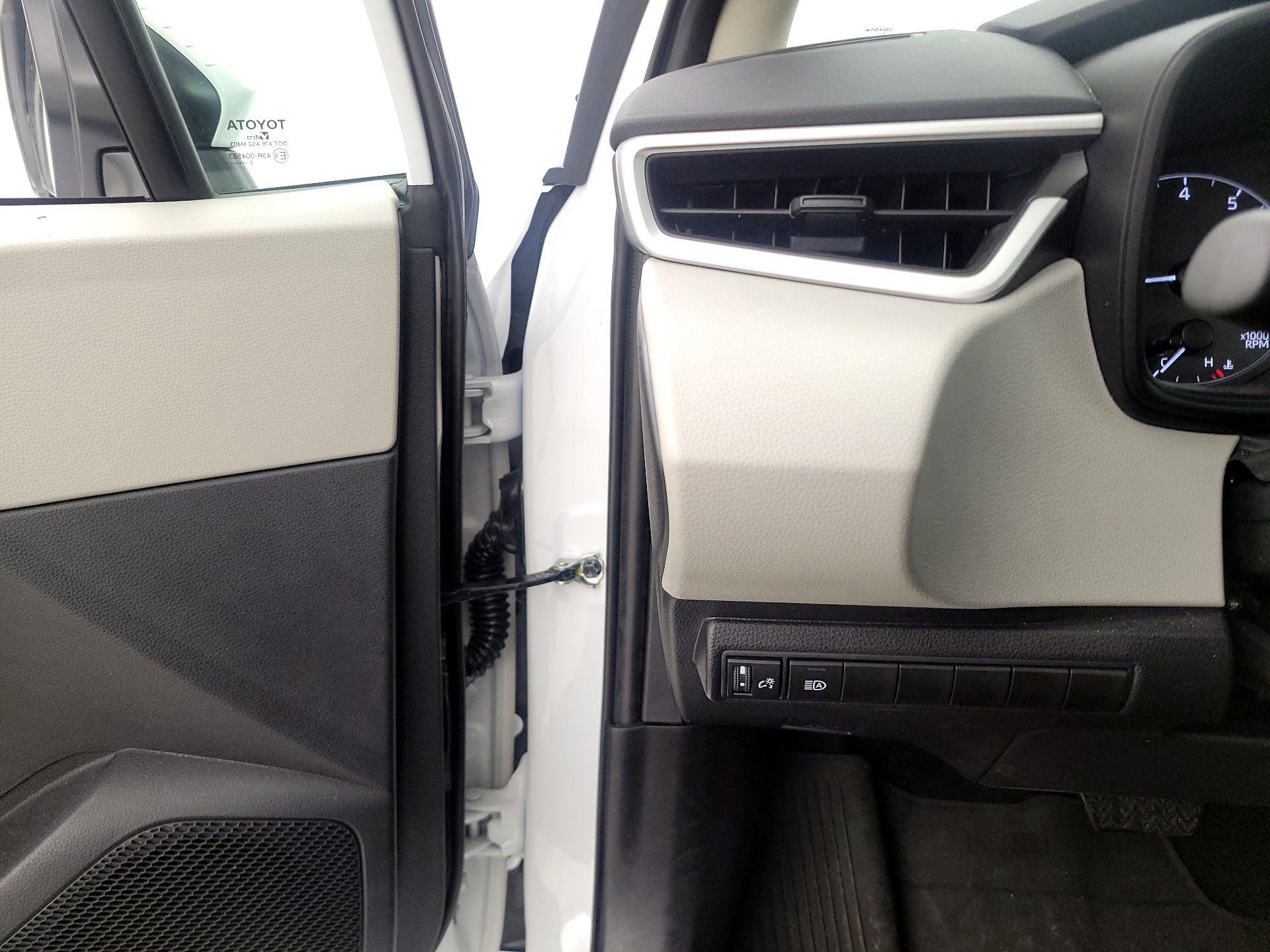 Thumbnail: 2025 Toyota Corolla - 13