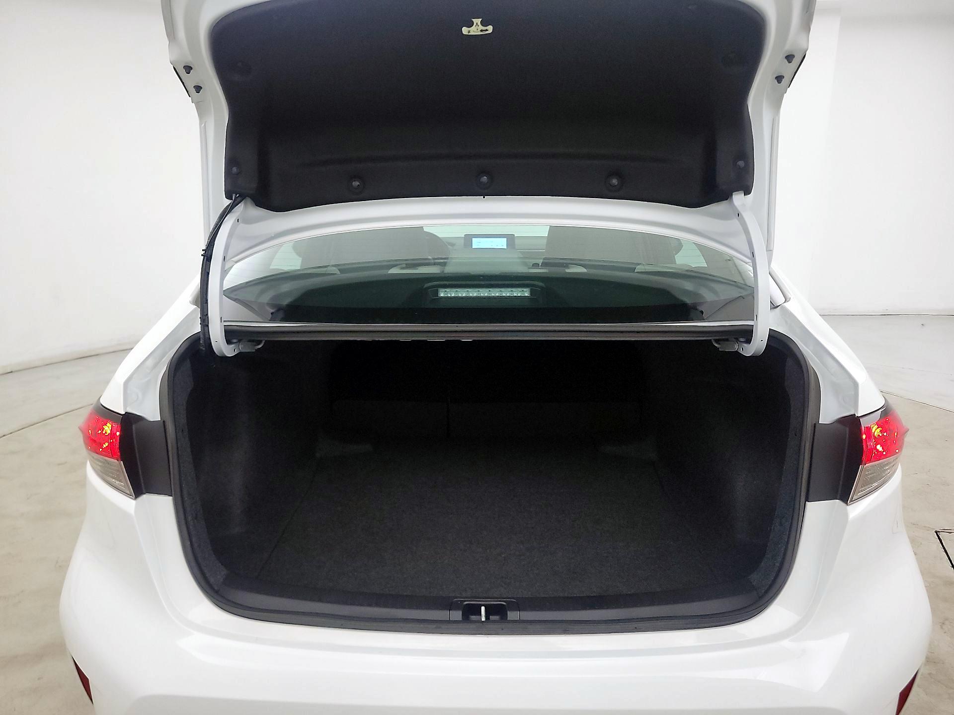 Thumbnail: 2025 Toyota Corolla - 20