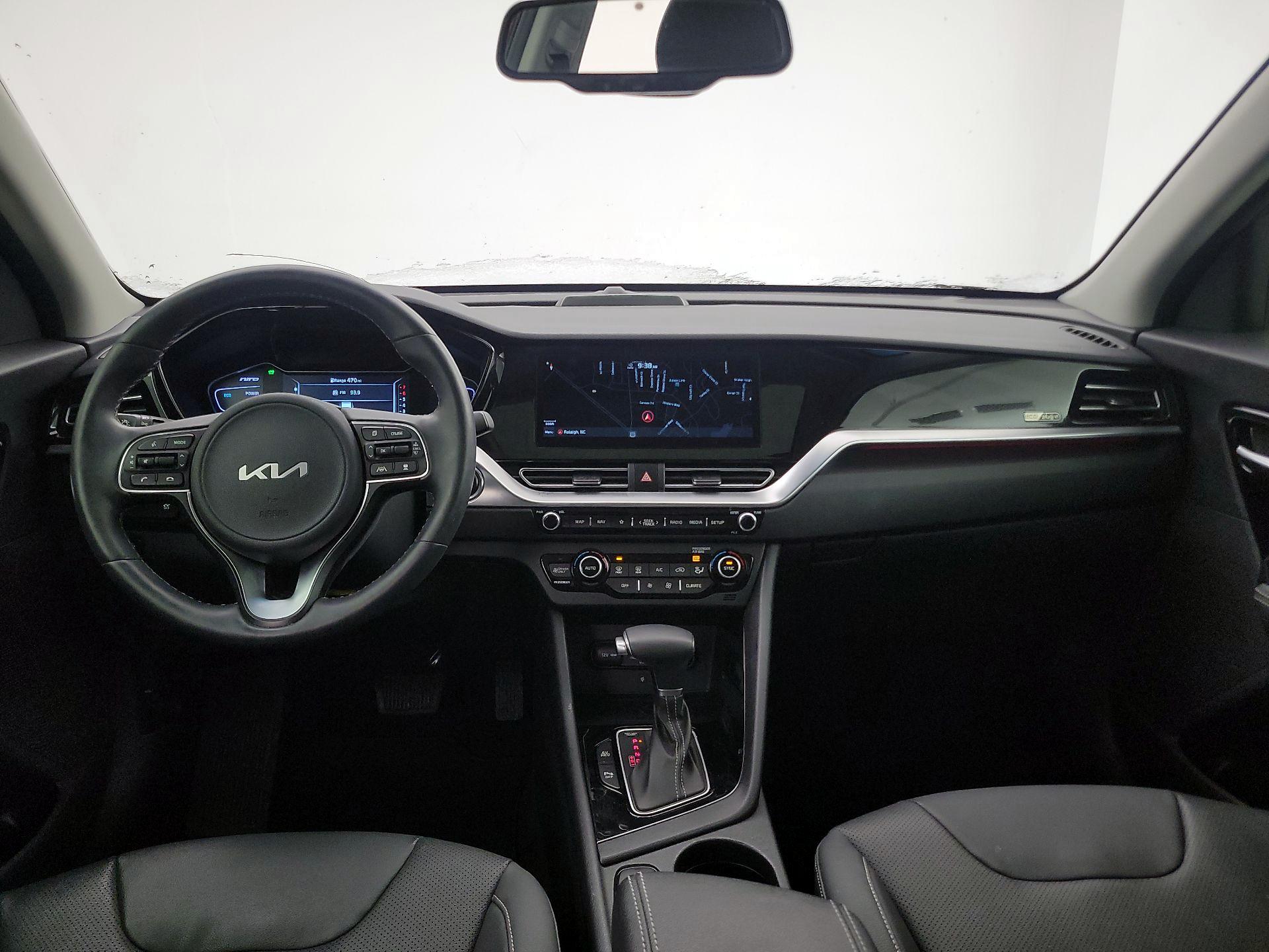 Thumbnail: 2022 Kia Niro - 9