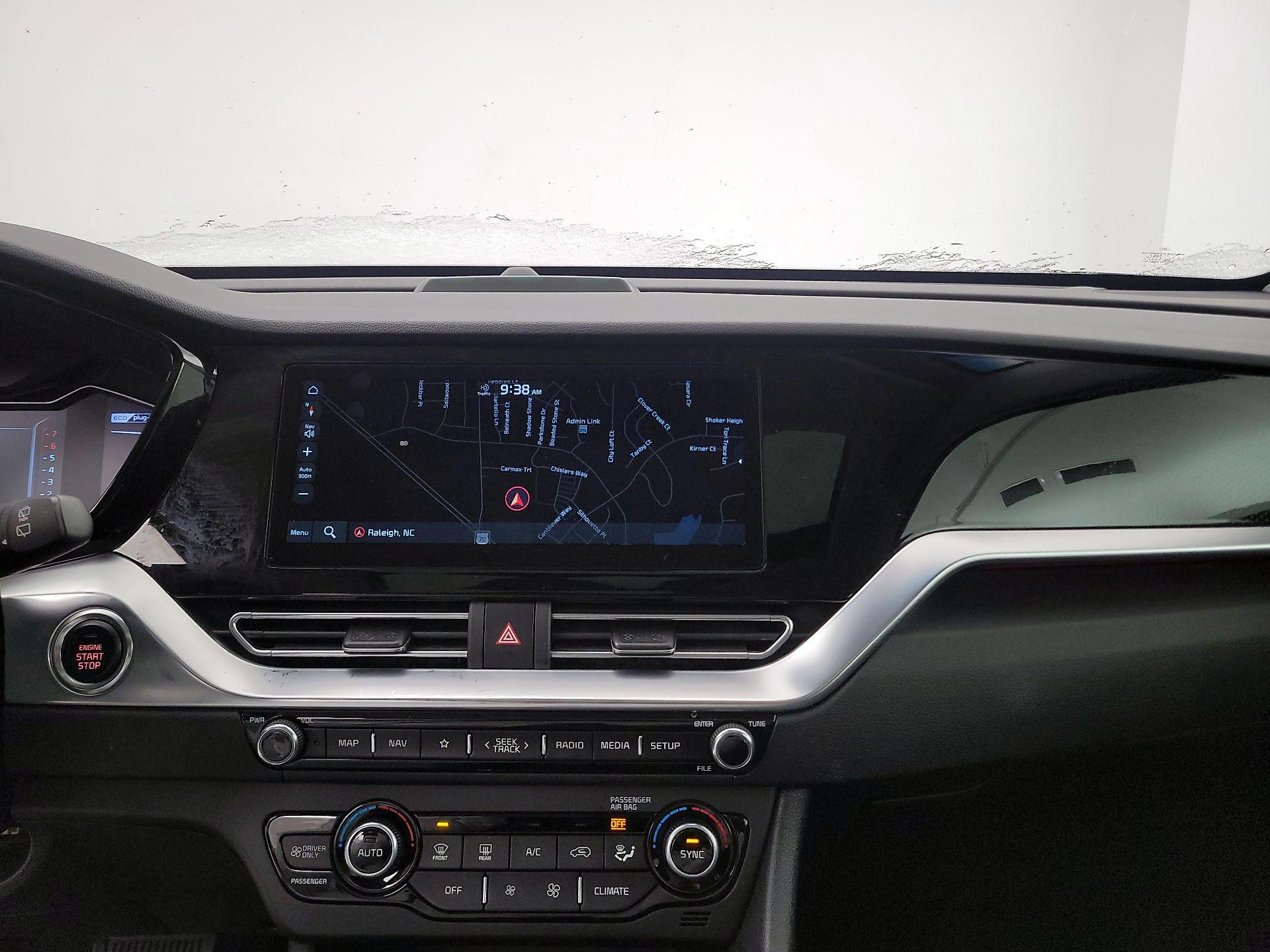 Thumbnail: 2022 Kia Niro - 14