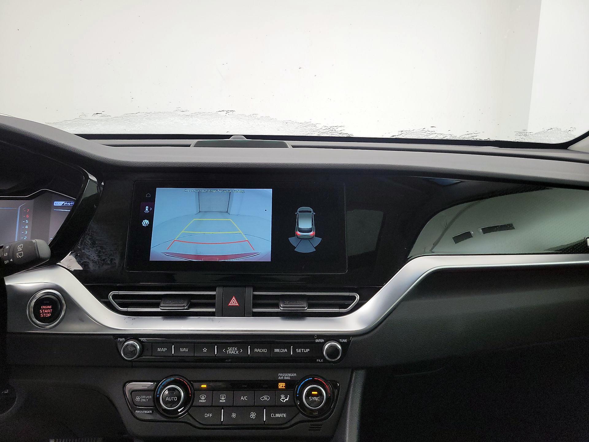 Thumbnail: 2022 Kia Niro - 15