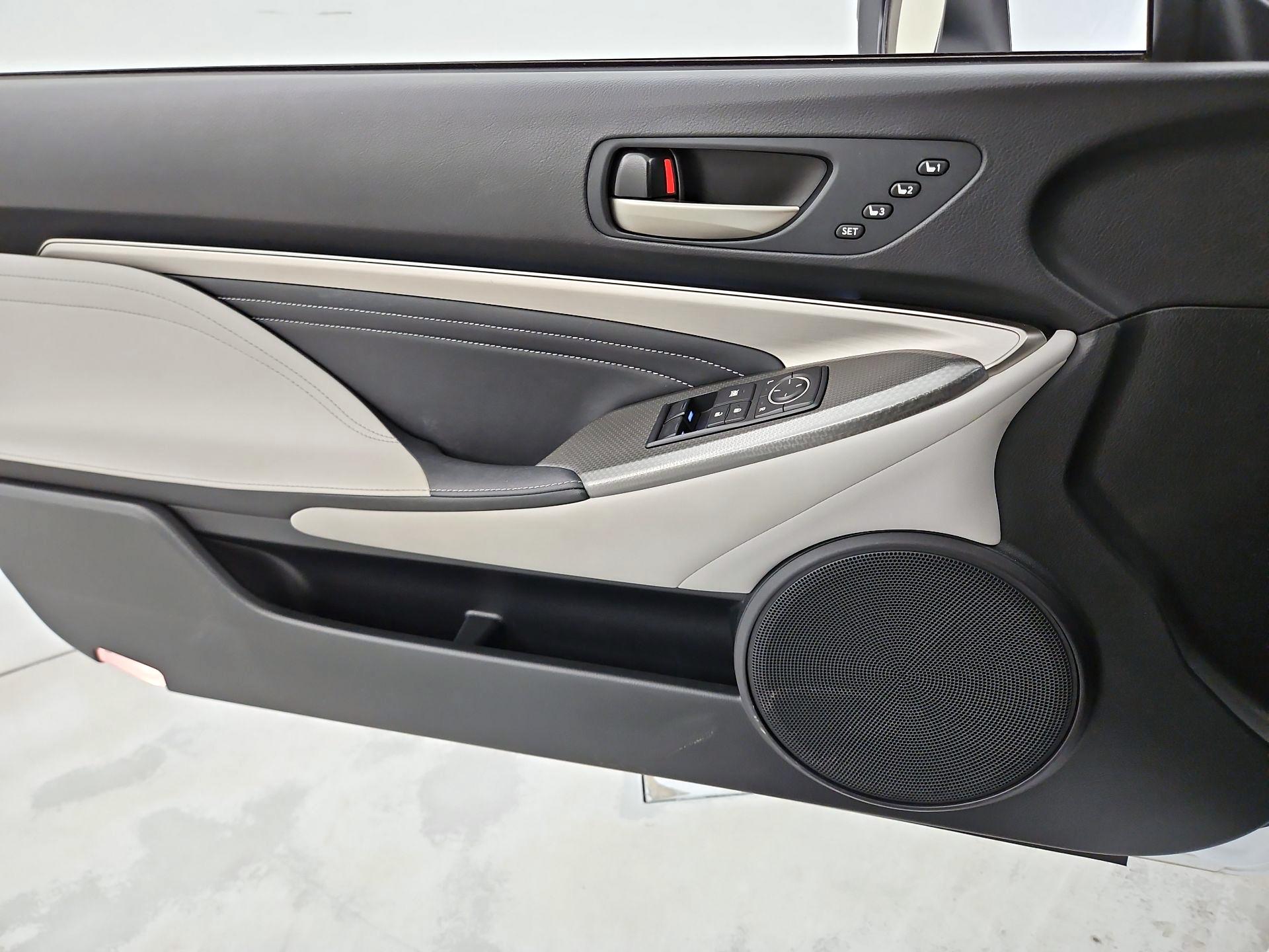 Thumbnail: 2015 Lexus RC - 12