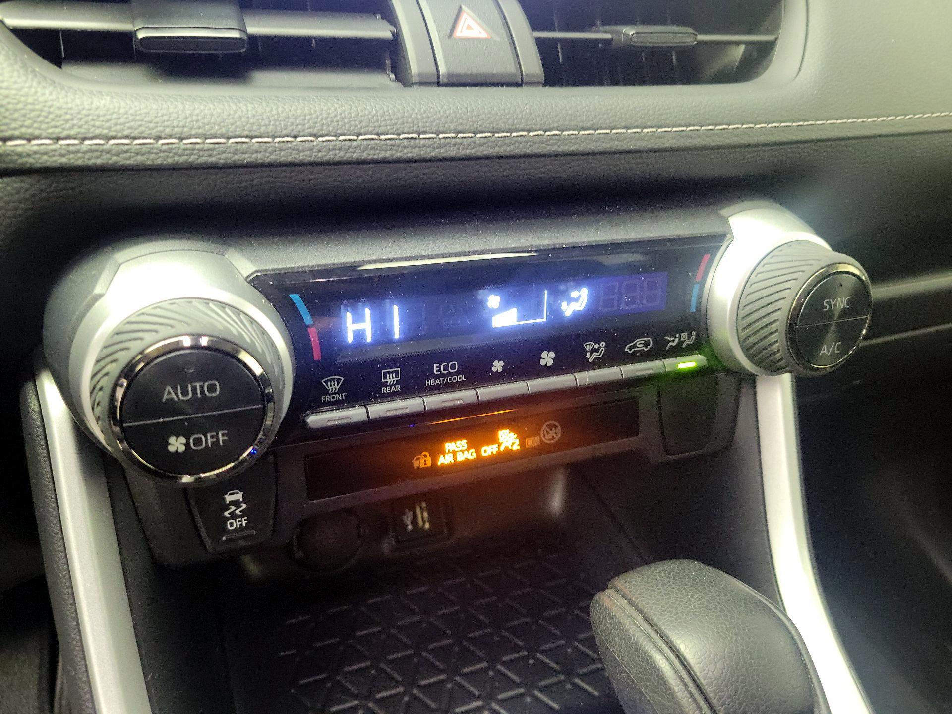 Thumbnail: 2025 Toyota RAV4 - 16