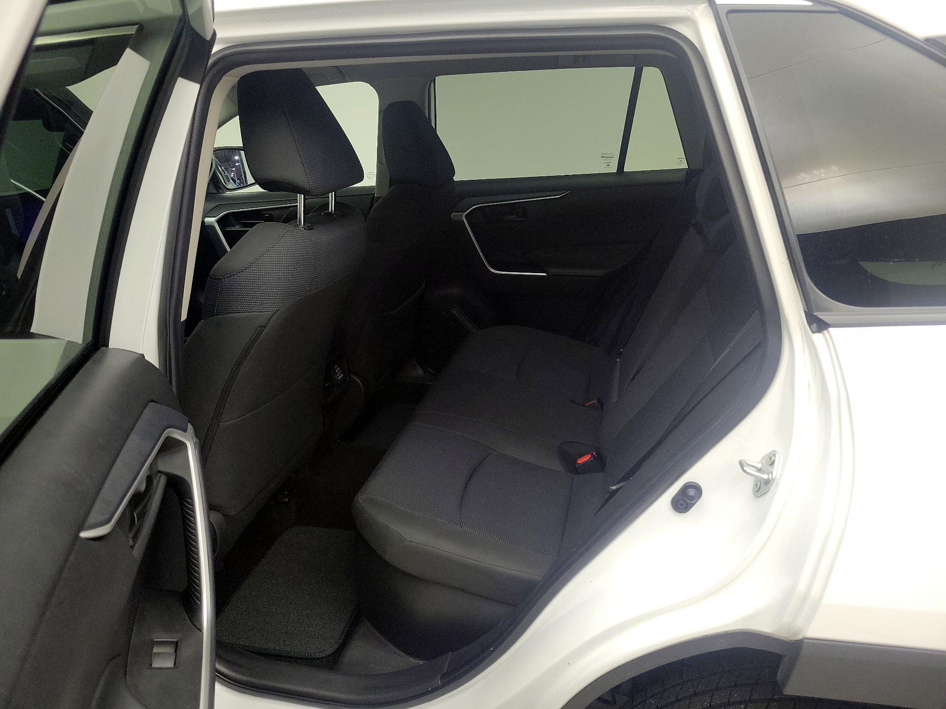 Thumbnail: 2025 Toyota RAV4 - 19