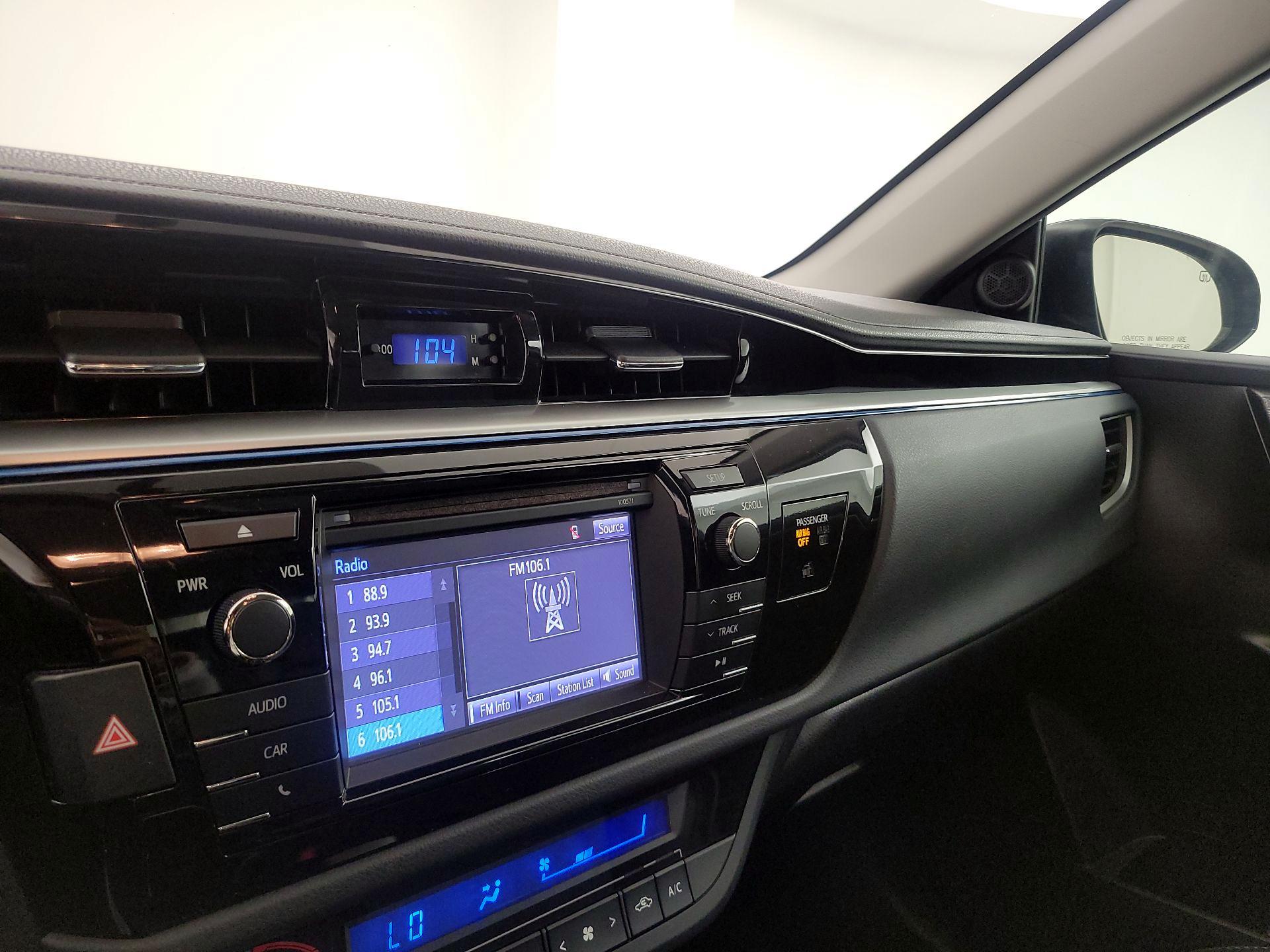 Thumbnail: 2016 Toyota Corolla - 15