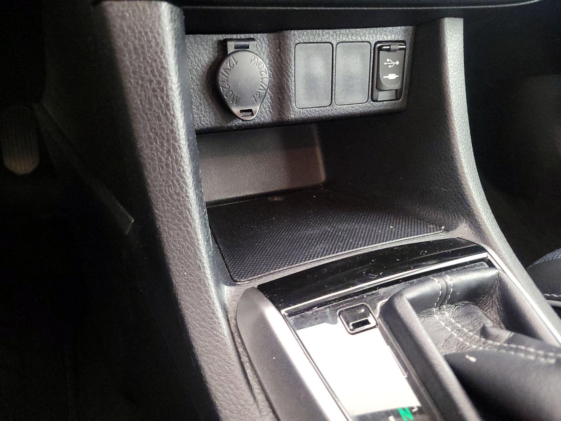 Thumbnail: 2016 Toyota Corolla - 18