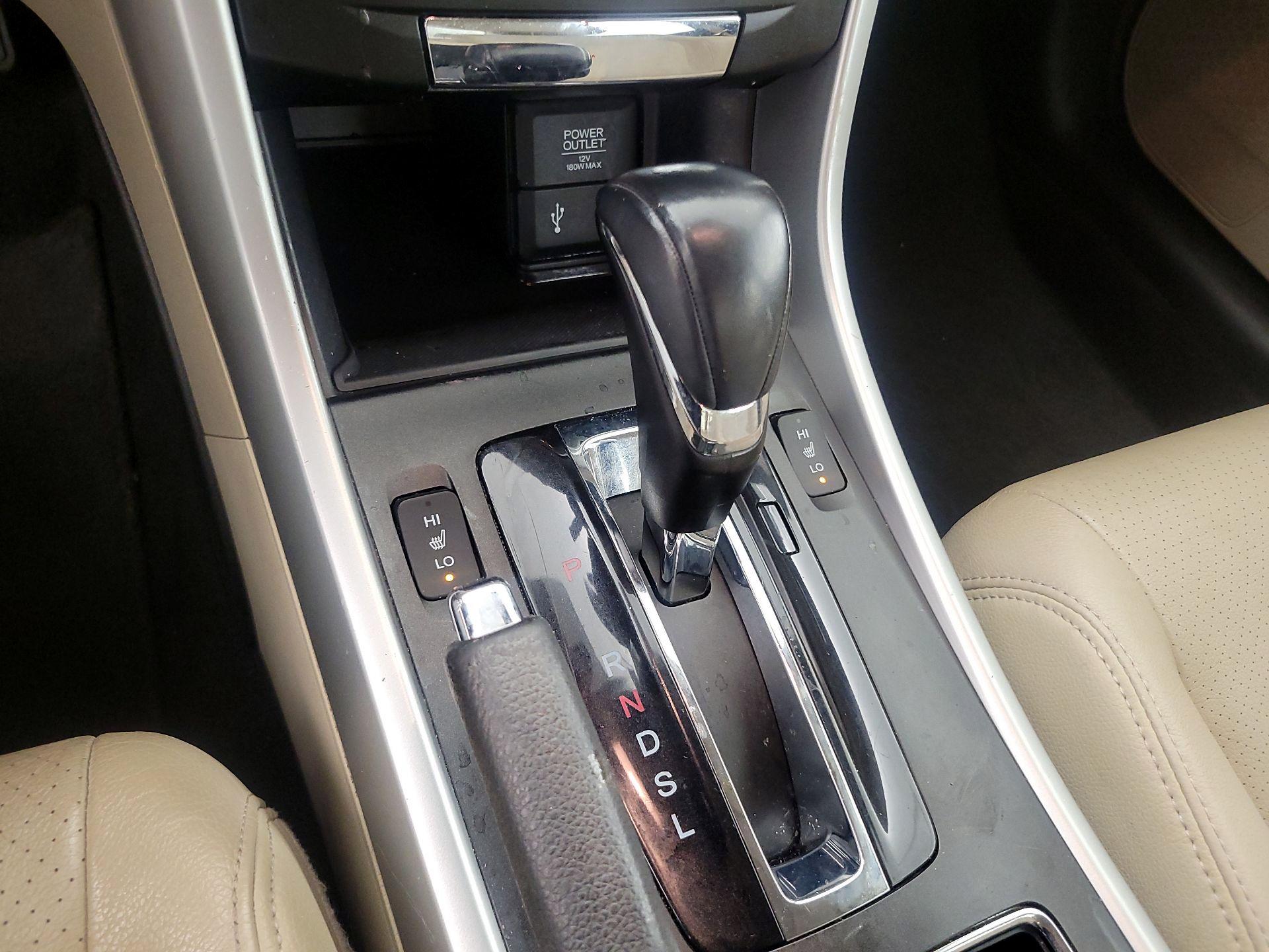 Thumbnail: 2015 Honda Accord - 17