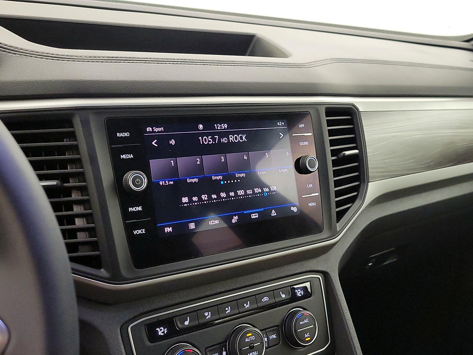 Thumbnail: 2021 Volkswagen Atlas - 15