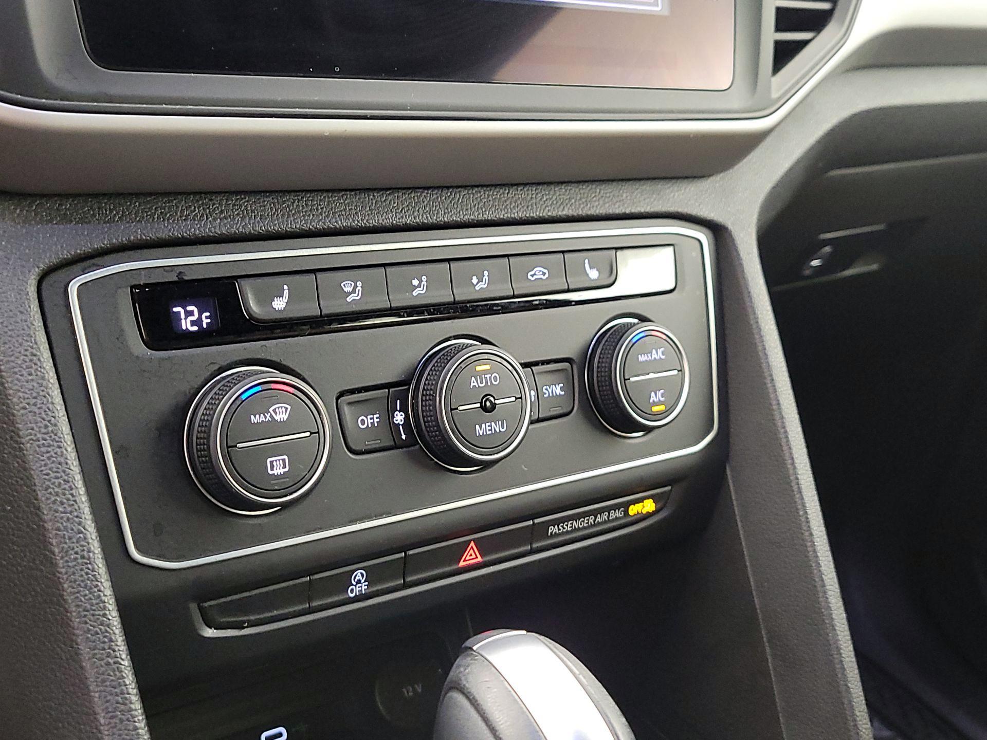 Thumbnail: 2021 Volkswagen Atlas - 16