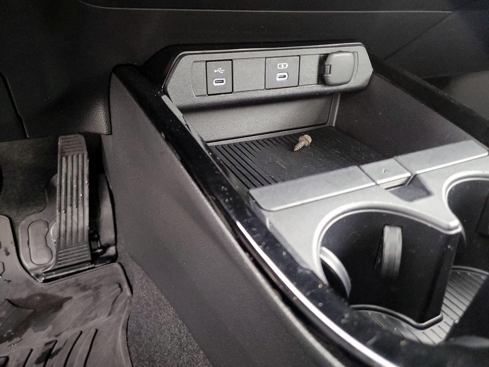 Thumbnail: 2023 Toyota Prius - 18