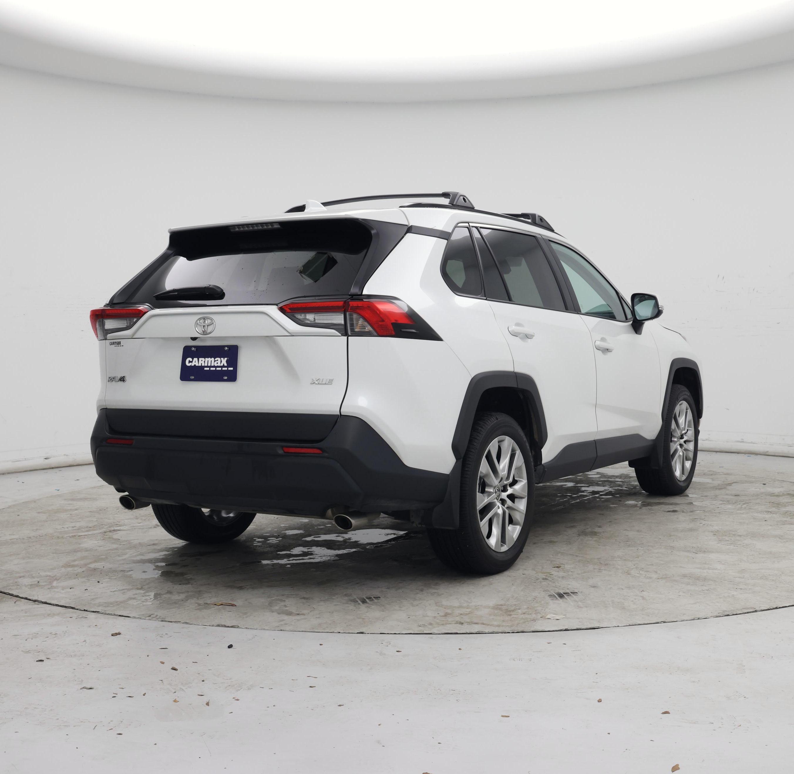 Thumbnail: 2024 Toyota RAV4 - 8