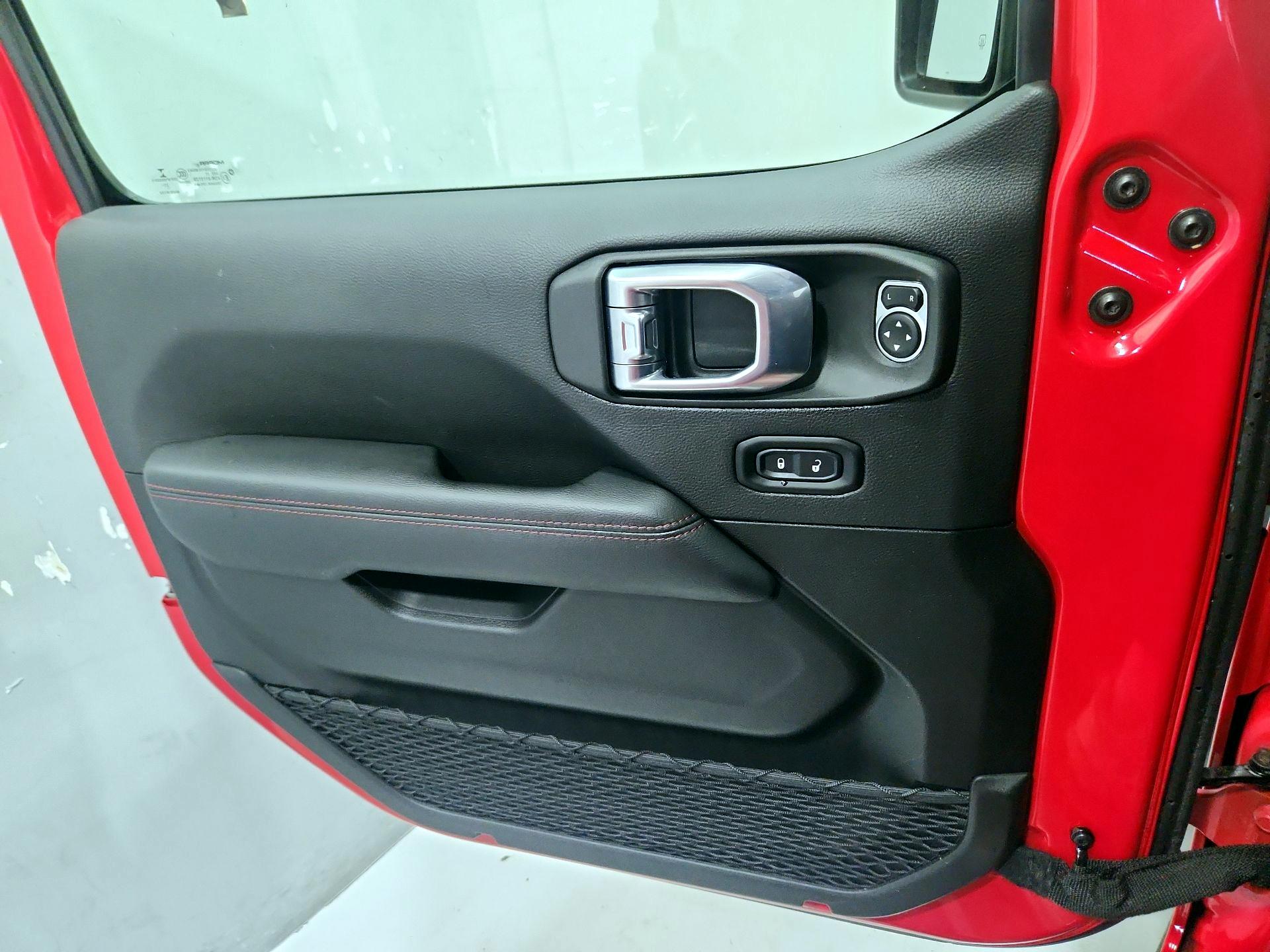 Thumbnail: 2021 Jeep Wrangler - 12