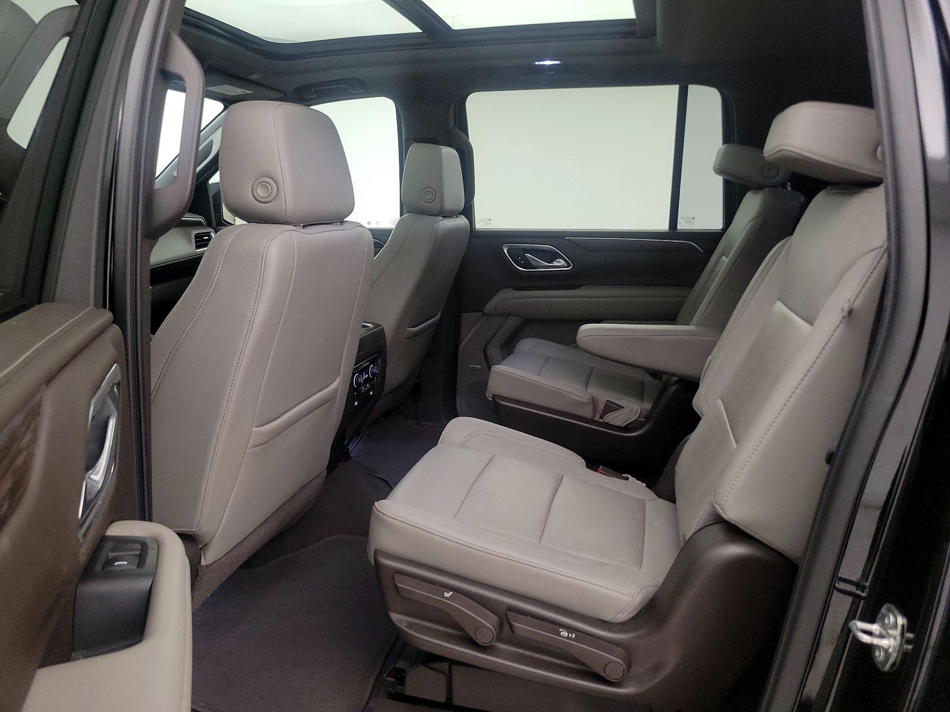 Thumbnail: 2021 Chevrolet Suburban - 20