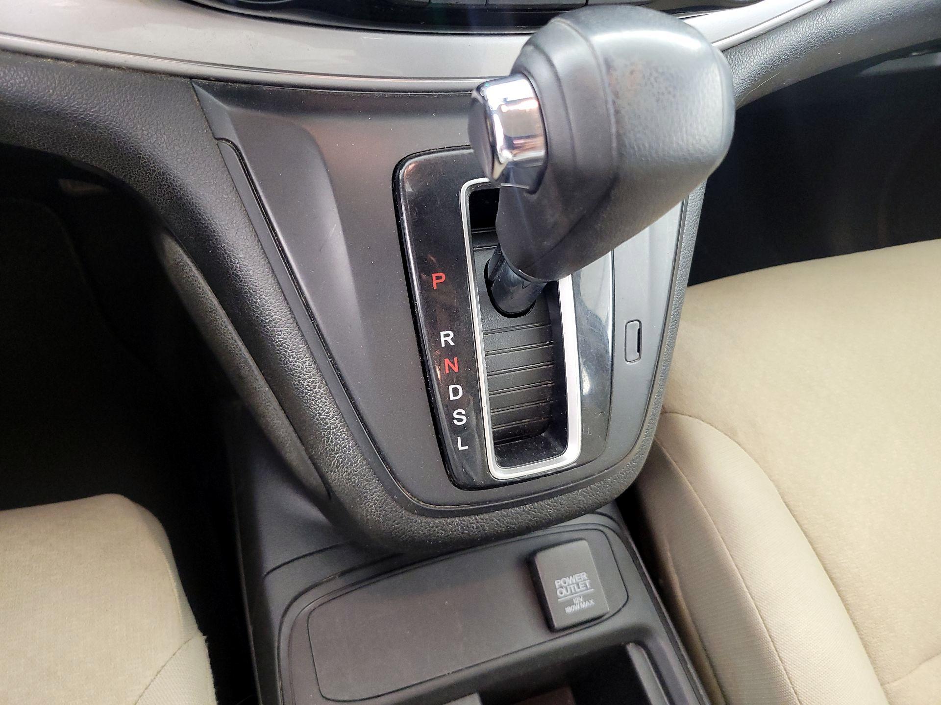 Thumbnail: 2015 Honda CR-V - 17