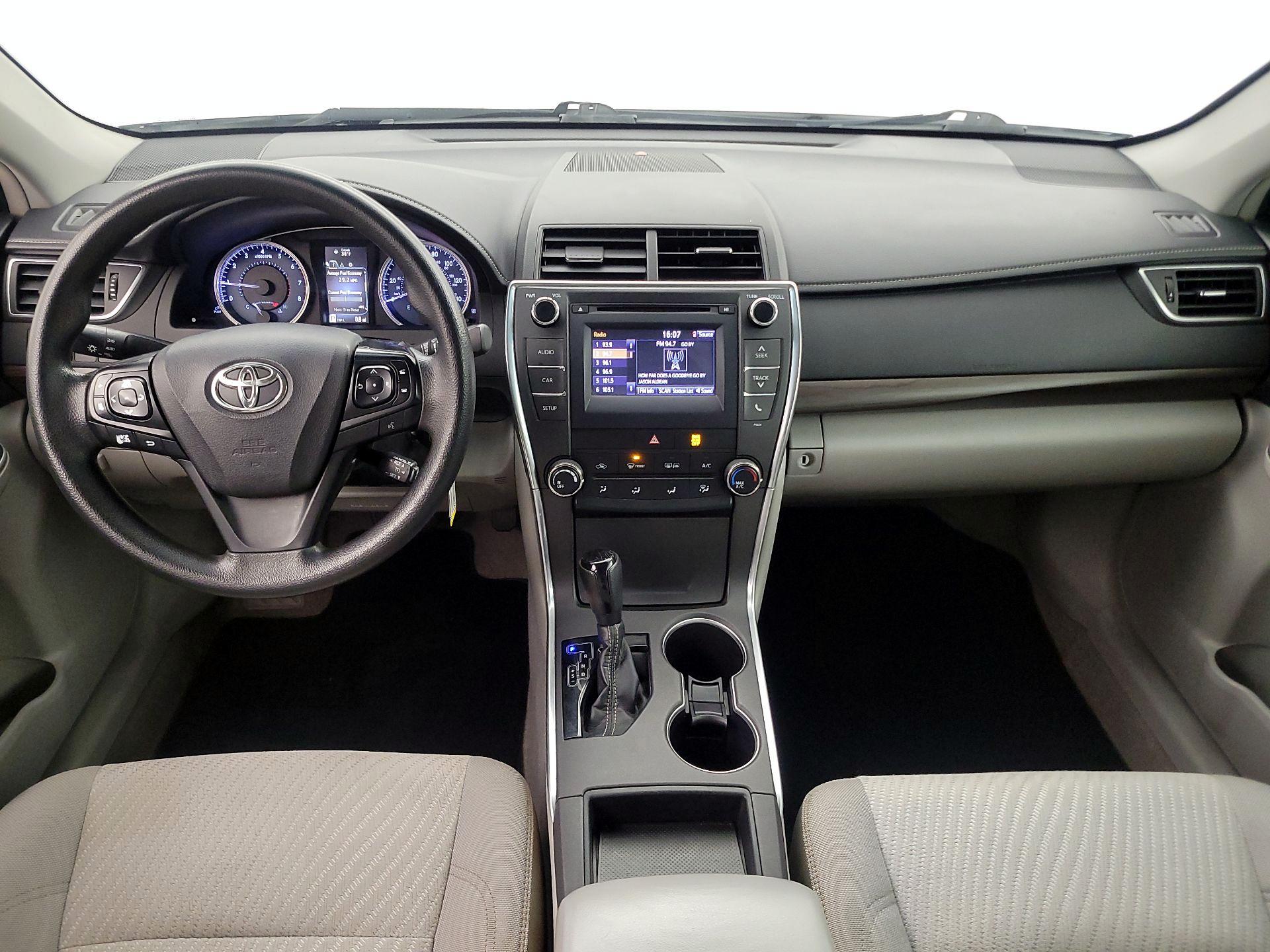 Thumbnail: 2016 Toyota Camry - 9