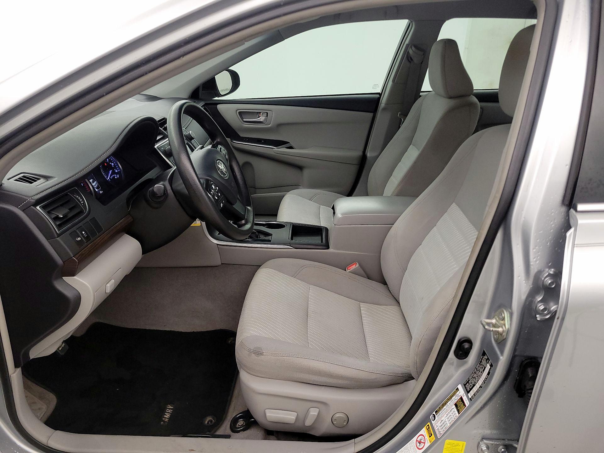 Thumbnail: 2016 Toyota Camry - 11