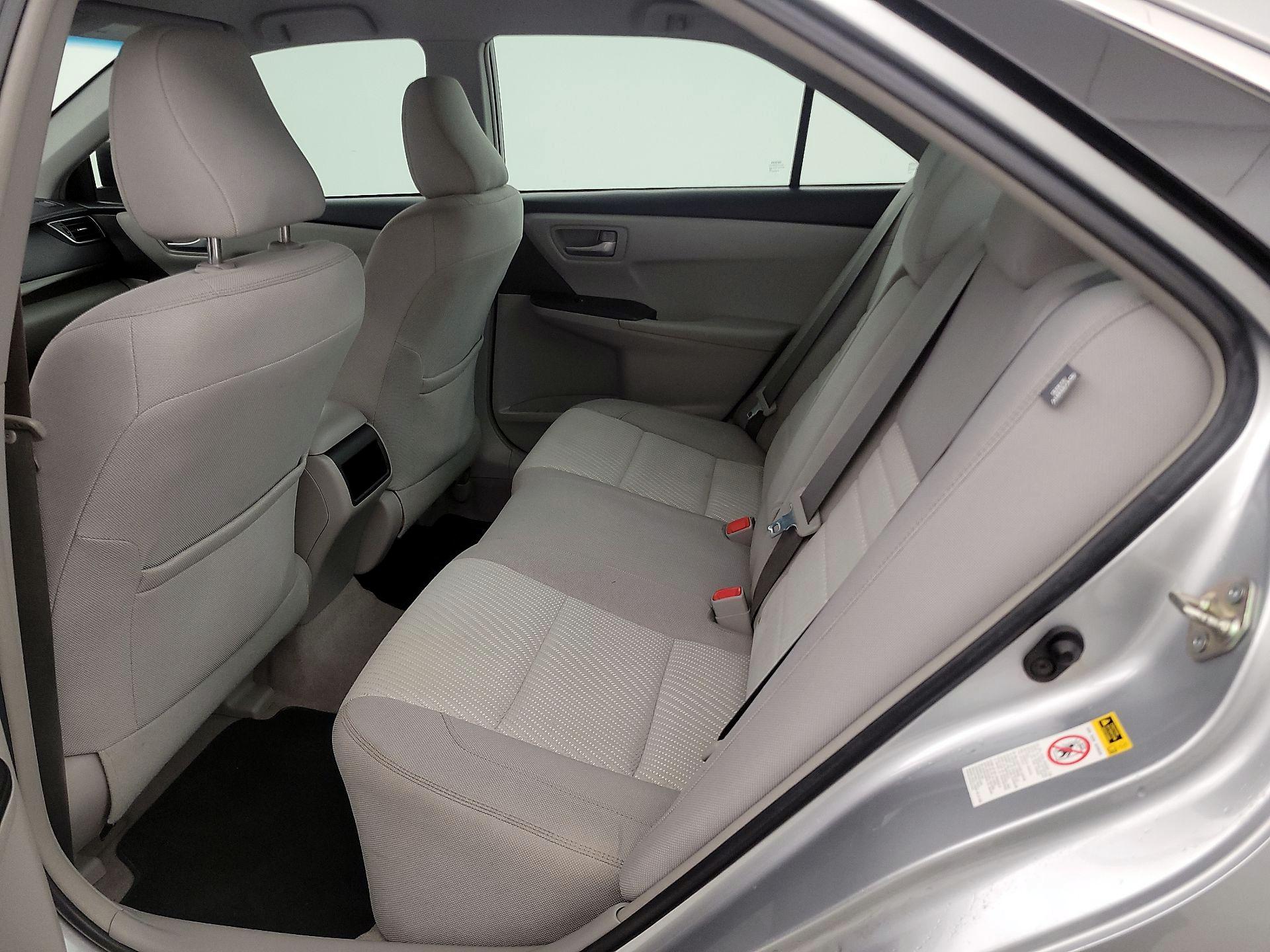 Thumbnail: 2016 Toyota Camry - 19