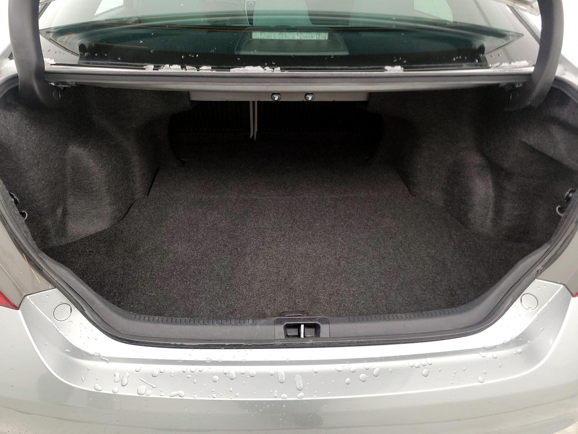 Thumbnail: 2016 Toyota Camry - 20