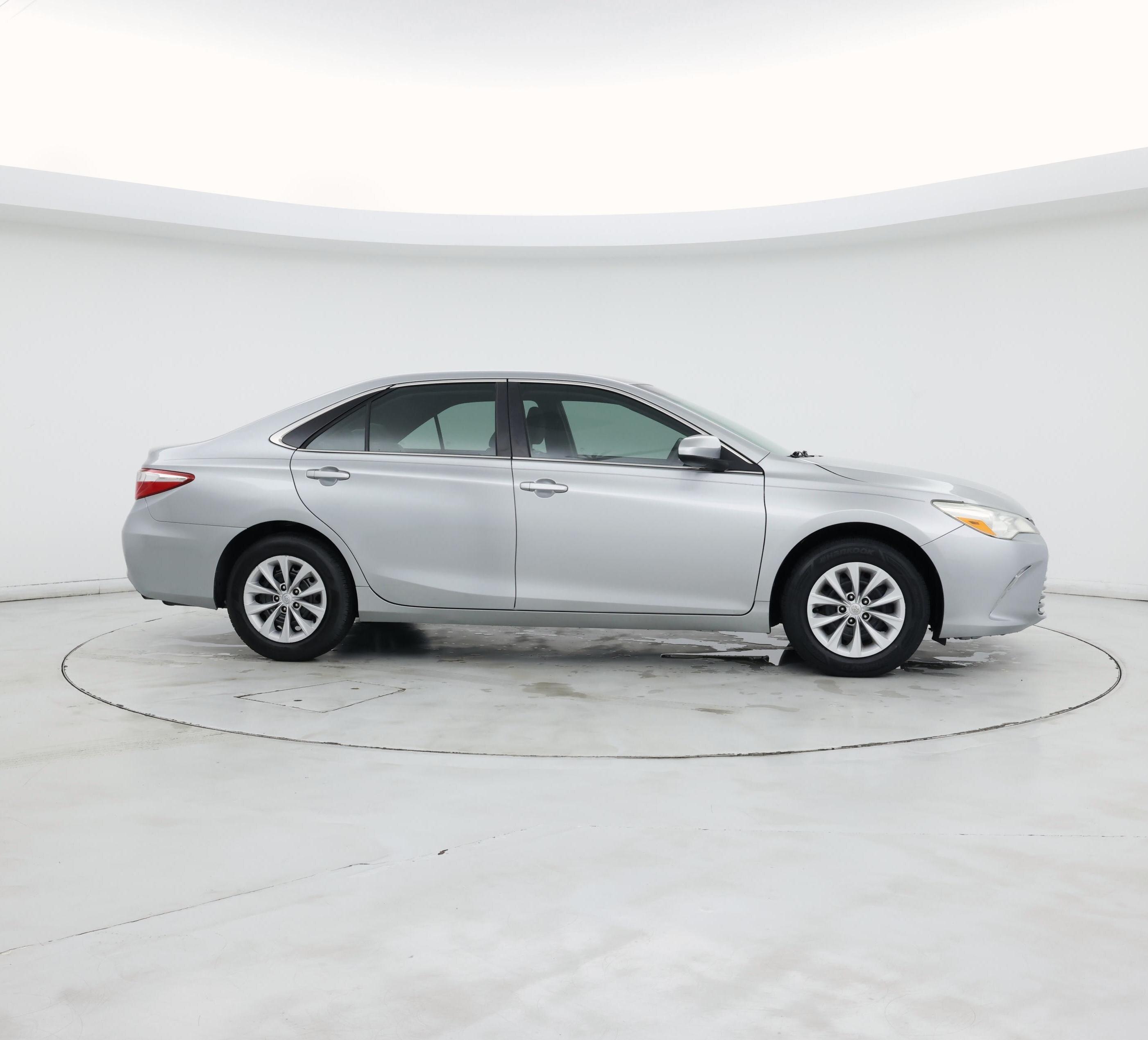 Thumbnail: 2016 Toyota Camry - 7