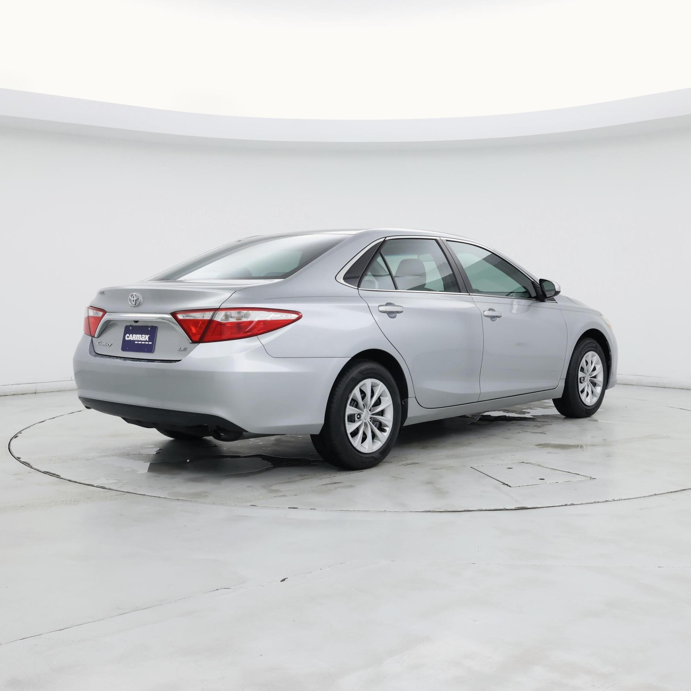 Thumbnail: 2016 Toyota Camry - 8