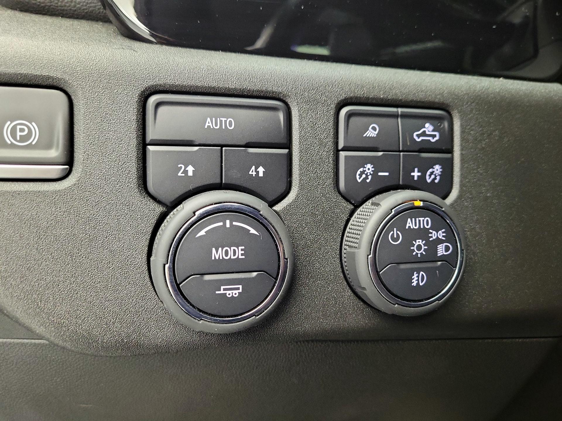 Thumbnail: 2022 Chevrolet Silverado 1500 - 13