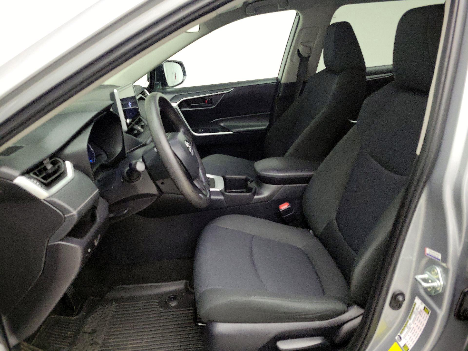 Thumbnail: 2024 Toyota RAV4 - 11