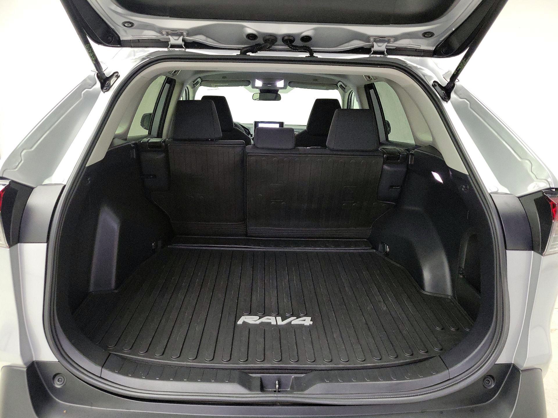 Thumbnail: 2024 Toyota RAV4 - 20