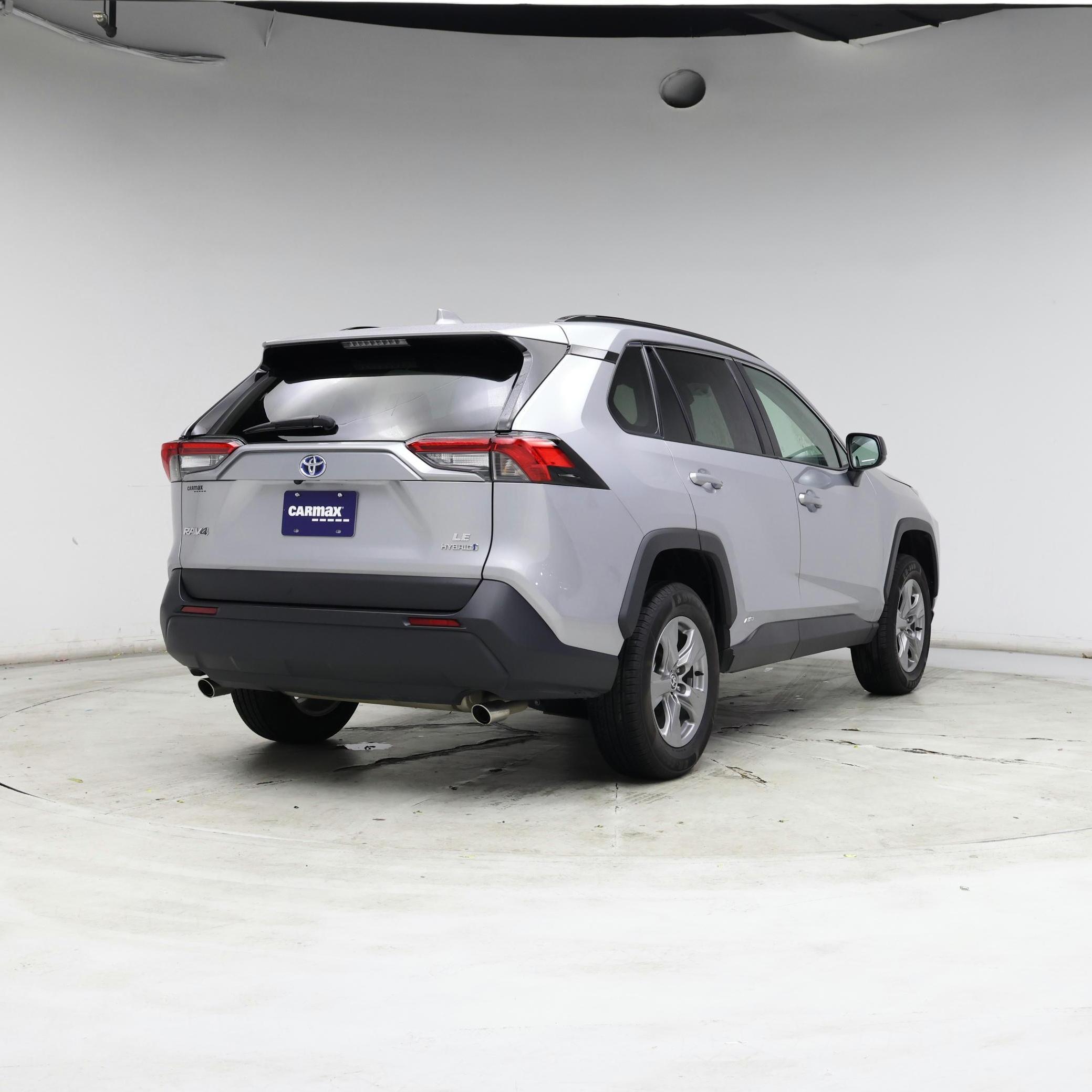 Thumbnail: 2024 Toyota RAV4 - 8