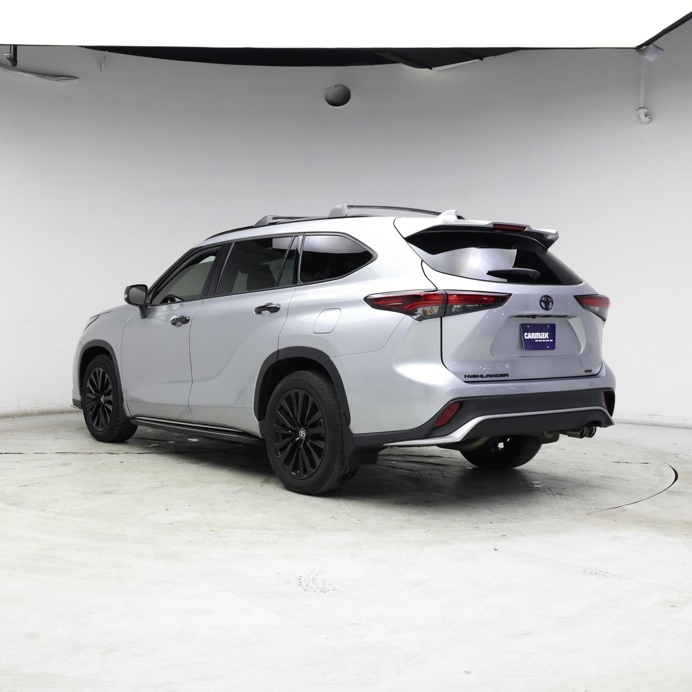 Thumbnail: 2024 Toyota Highlander - 2